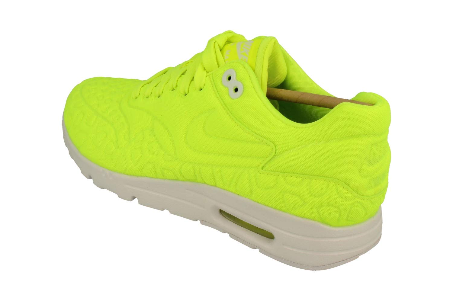 Nike Women's Air Max 1 Ultra Plush Running Shoes - Lightweight Cushioned Sneakers for Training & Gym Workouts - Perfect for Jogging, Walking & Everyday Wear