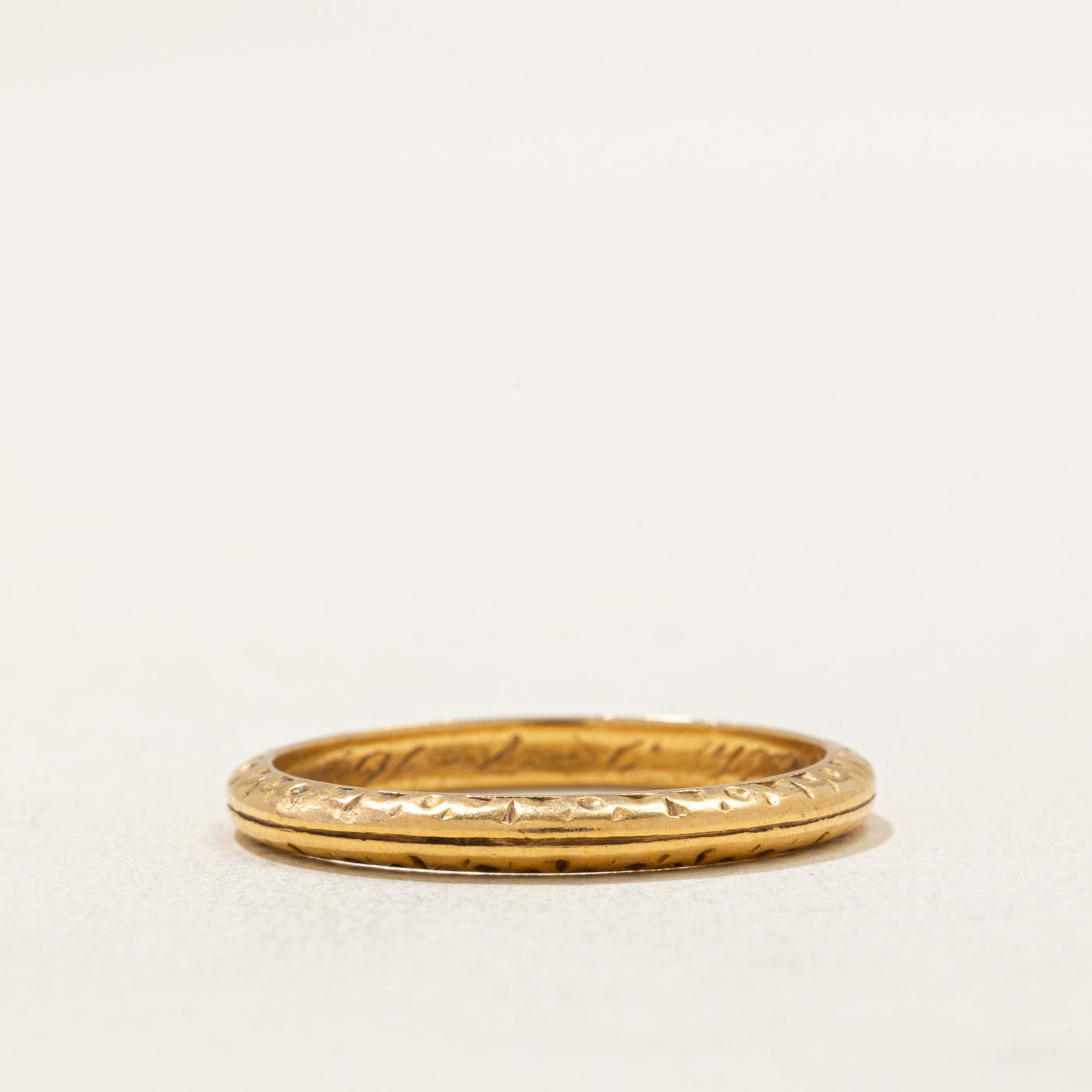 22K Yellow Gold Band Ring - 2.35mm Wide Size 7 - Perfect for Weddings, Anniversaries & Special Occasions