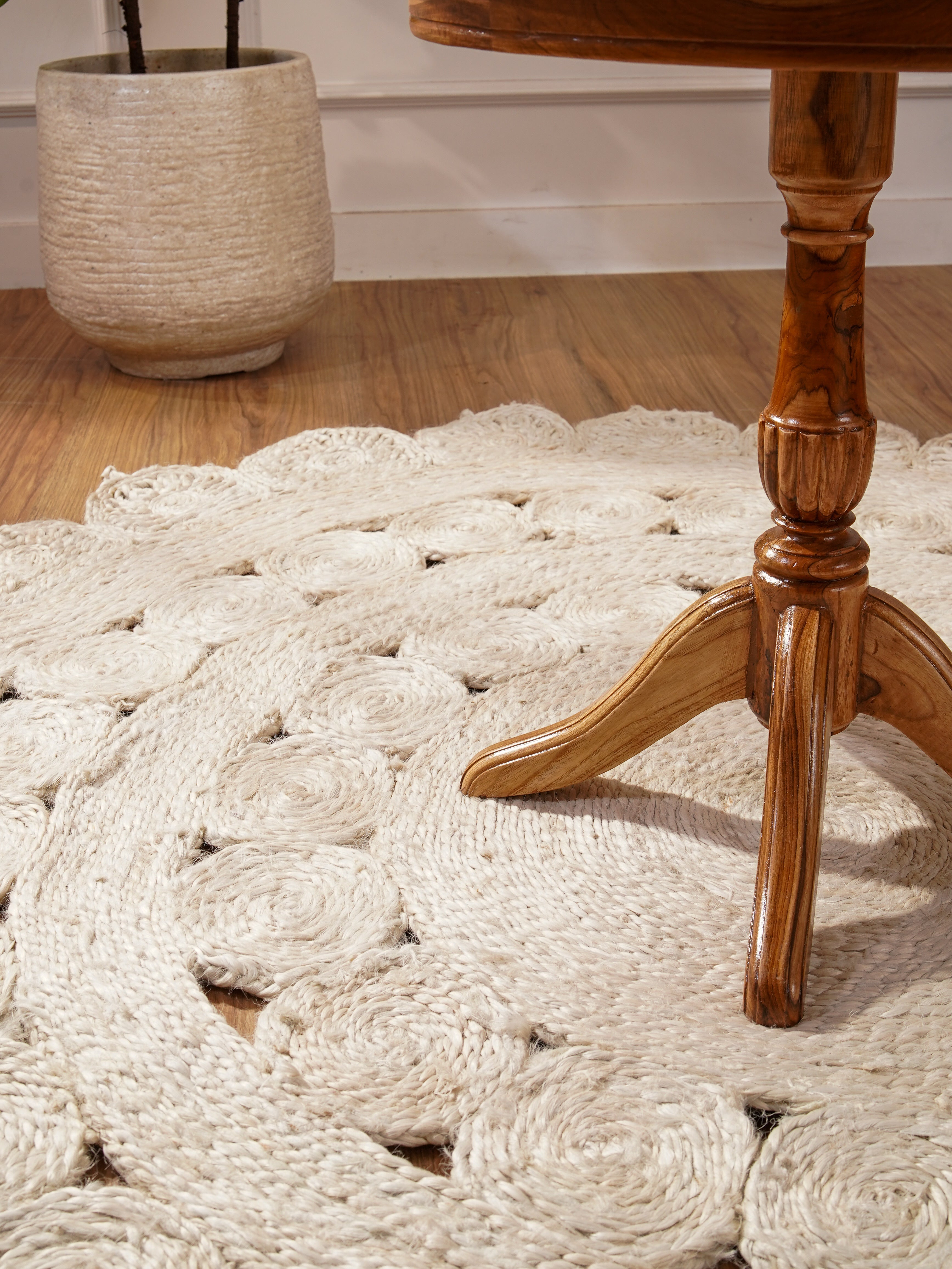 Silkfinity Handwoven Jute Braided Rug - Natural Fiber Floor Mat for Living Room, Bedroom & Boho Home Decor