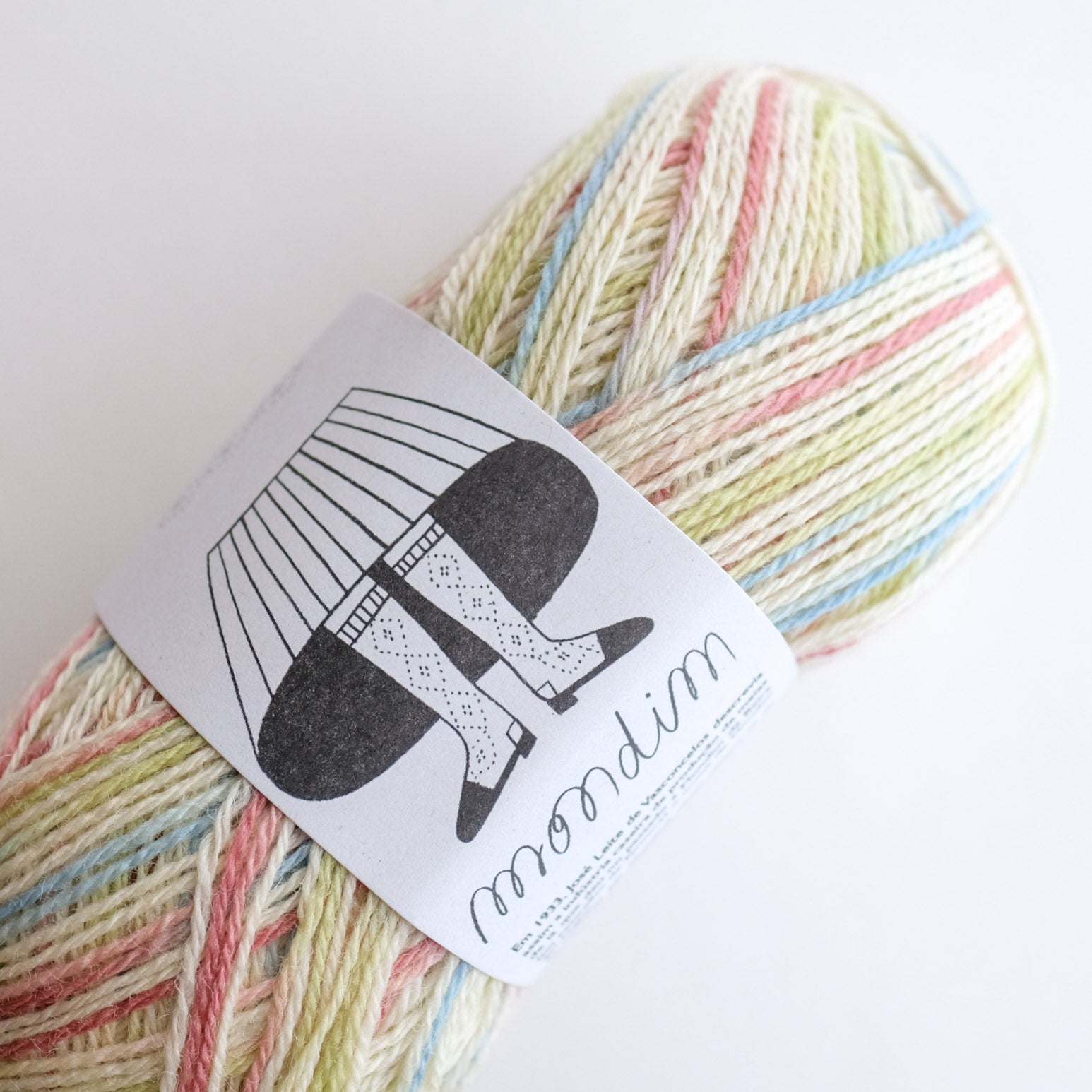 Retrosaria Mondim - Premium Yarn & Knitting Supplies for Handmade Crafts | Perfect for DIY Knitting, Crochet, and Weaving Projects