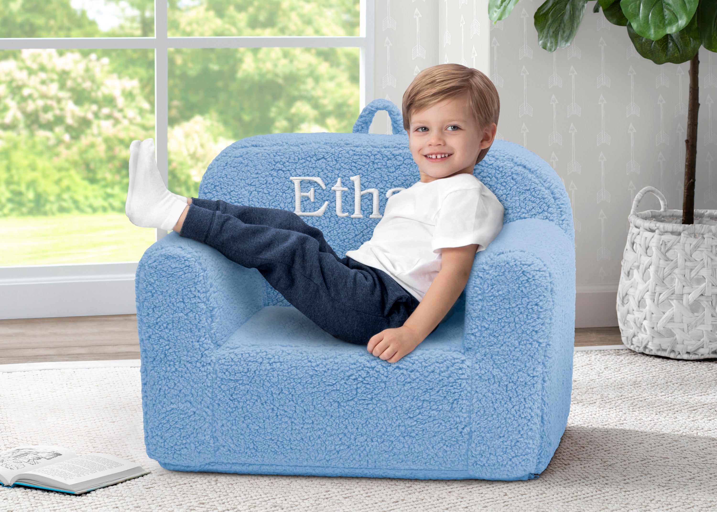 Personalized Cozee Sherpa Chair for Kids - Soft Plush Children's Reading Chair with Custom Name - Perfect for Bedroom, Playroom & Nursery Decor