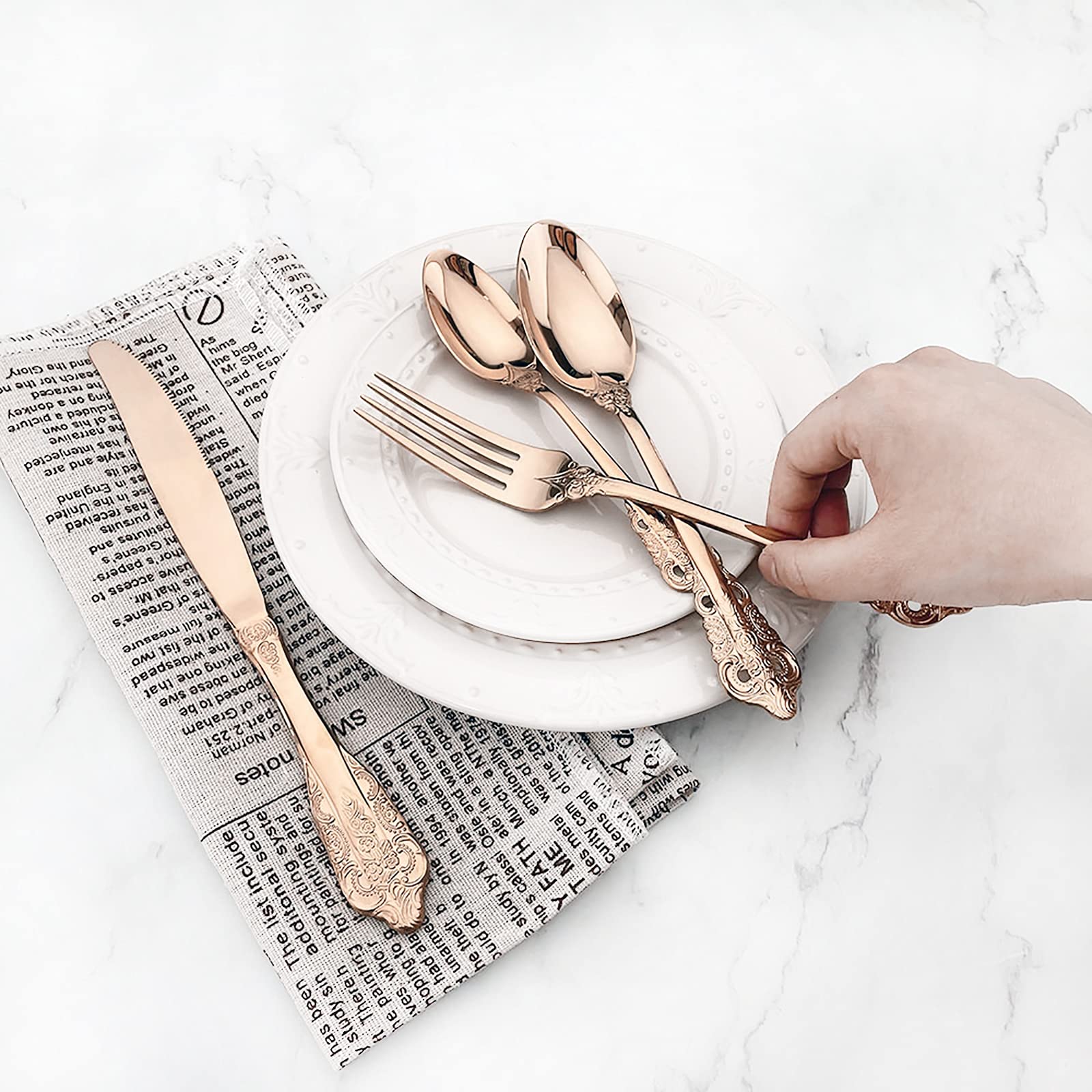 Luxury 4-Piece Rose Gold Palace Mirror Silverware Set - 18/10 Stainless Steel Copper Flatware with Knife, Fork, Spoon & Teaspoon - Elegant Retro Kitchen Utensils - Dishwasher Safe - Perfect for Fine Dining, Wedding Gifts & Home Decor