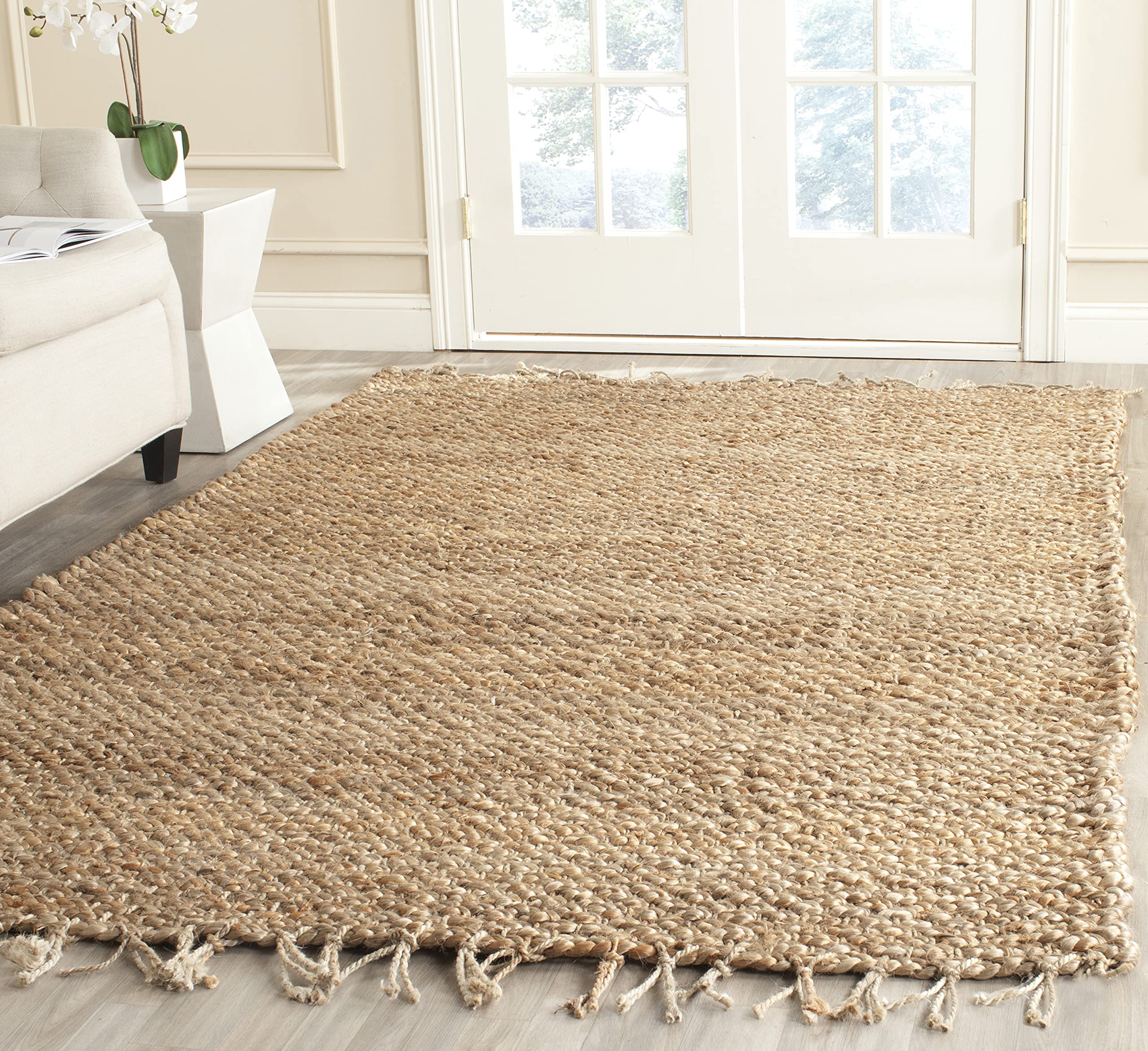 SAFAVIEH Handmade Natural Jute Area Rug 6' x 9' - Farmhouse Fringe Design, Durable & Eco-Friendly for High Traffic Areas | Perfect for Living Room, Bedroom & Home Decor (NF733A)