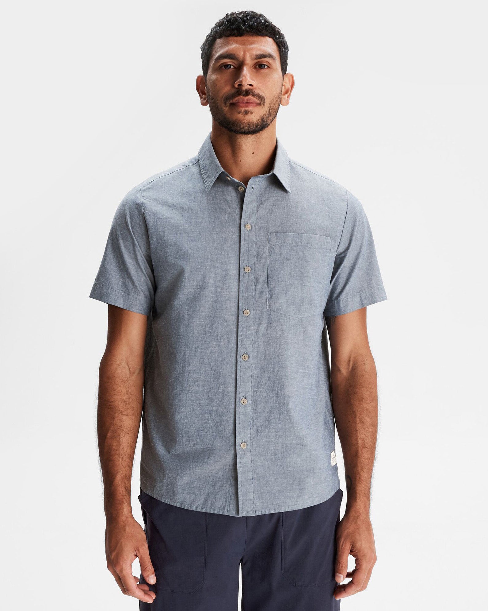 Men's Flaxton LT Short Sleeve Chambray Shirt - Lightweight Casual Button Down for Summer | Office, Outdoor & Travel Wear