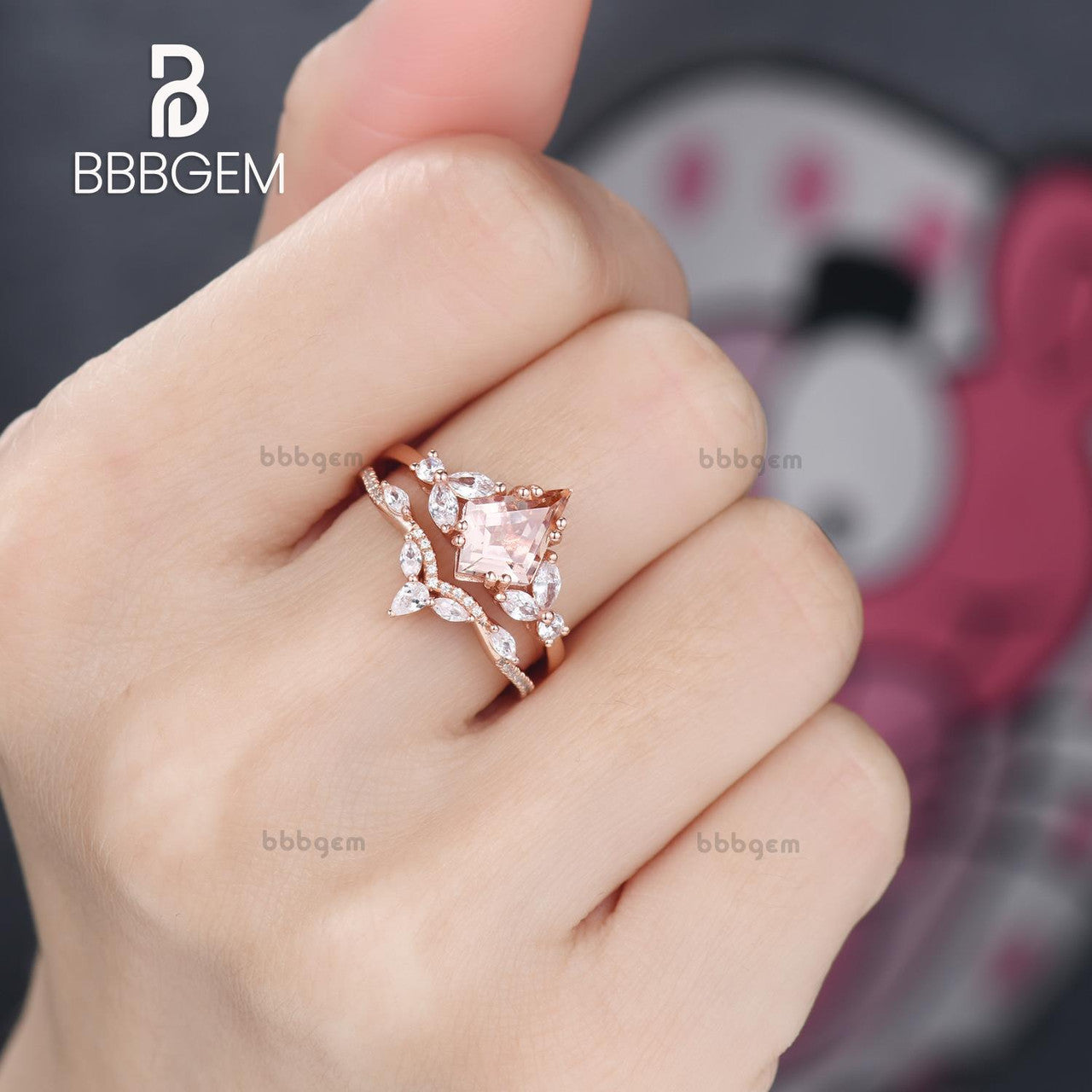 18K Rose Gold Morganite Wedding Ring Set - Kite Shape Peach Morganite Bridal Ring for Women | Perfect for Engagement, Proposal & Anniversary Gifts