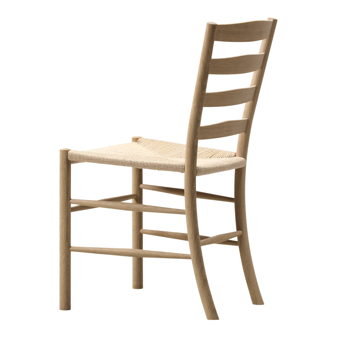 Kaare Klint Klint Chair by Fredericia Furniture - Mid-Century Modern Dining & Lounge Chair for Home & Office Decor