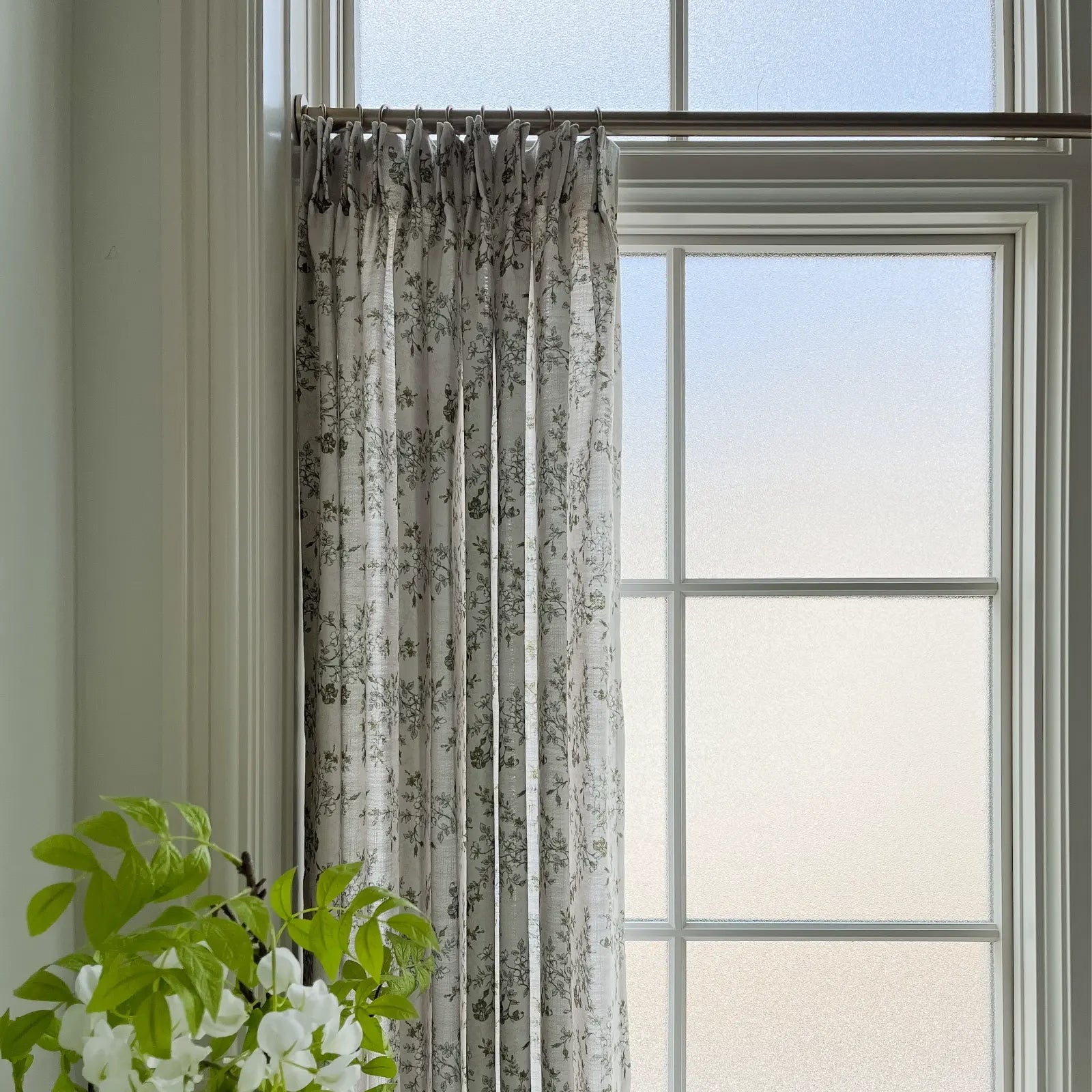 Elegant Sara Le Print Linen Pleated Cafe Curtains - Light Filtering Window Treatment for Kitchen, Dining Room & Bathroom