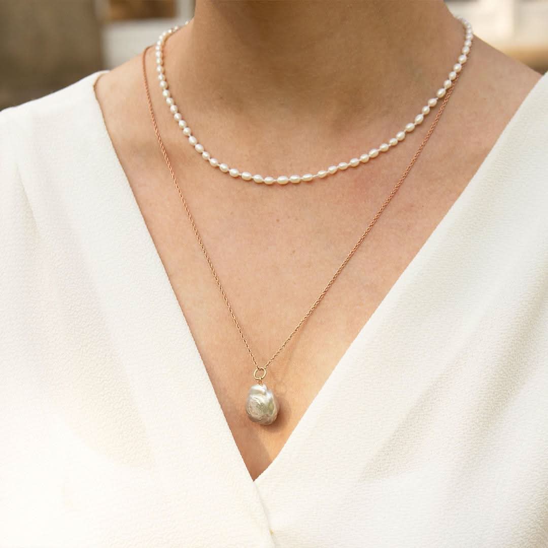 Elegant Baroque Pearl Necklace - Grey Pearls on Rose Gold Chain for Women | Perfect for Weddings, Parties & Special Occasions