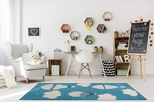 Blue and White Soft Kids Area Rug with Balloons & Clouds Design - 6'7