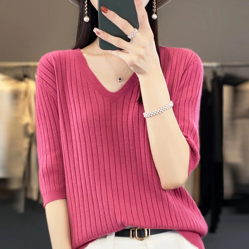 Women's Short Sleeve V-Neck Knit Casual Sweater - Soft Comfortable Pullover for Everyday Wear - Perfect for Office, Dating & Weekend Outfits