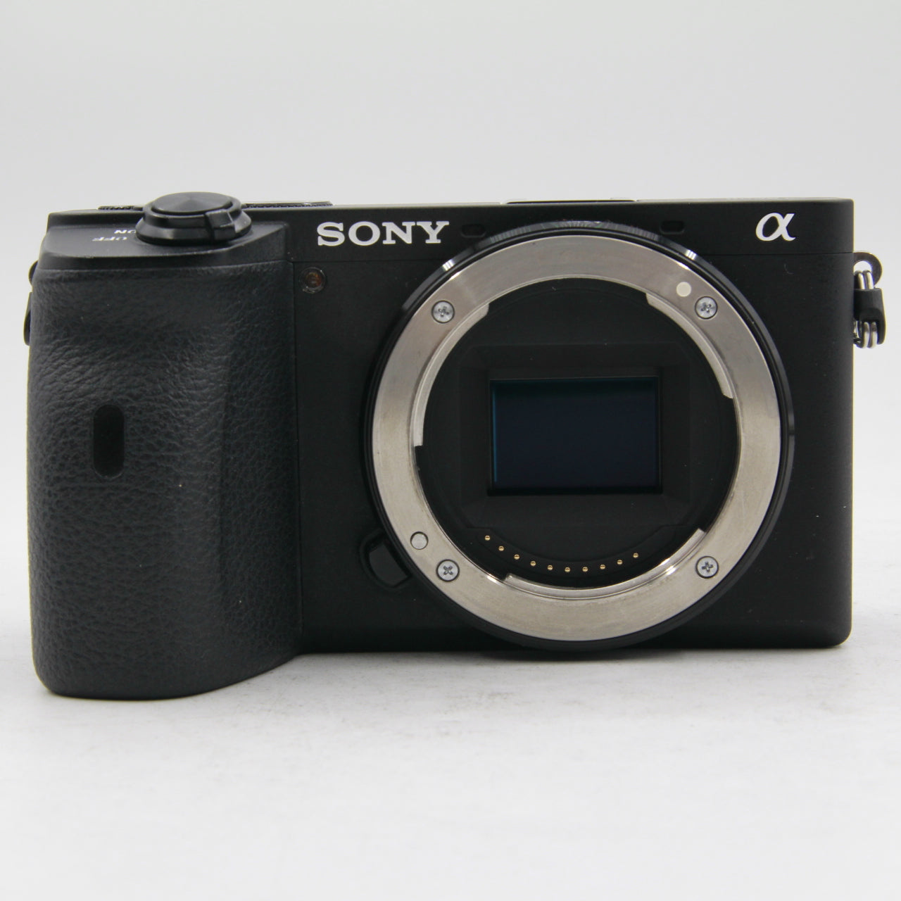 Open Box Sony Alpha a6600 Mirrorless Digital Camera with 18-135mm Lens - Perfect for Travel Photography, Vlogging & Professional Shooting