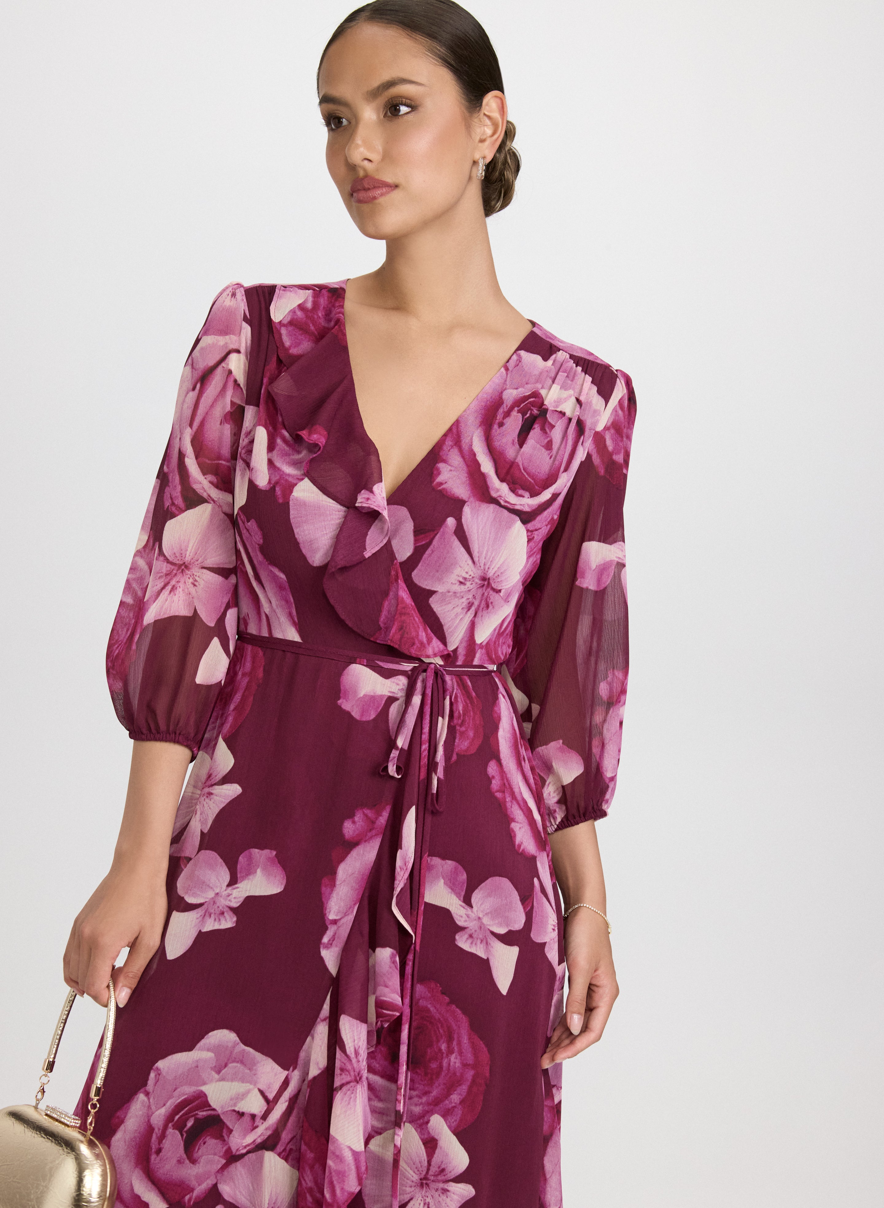 Elegant Floral Chiffon Dress for Women - Summer Boho Maxi Dress with V-Neck & Flowy Sleeves - Perfect for Beach Vacations, Weddings & Date Nights