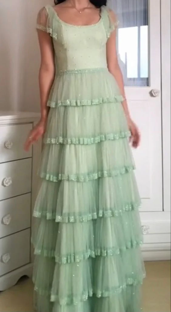 Elegant A-Line Green Tulle Layered Prom Dress J3944 | Formal Evening Gown for Homecoming, Quinceañera & Special Occasions