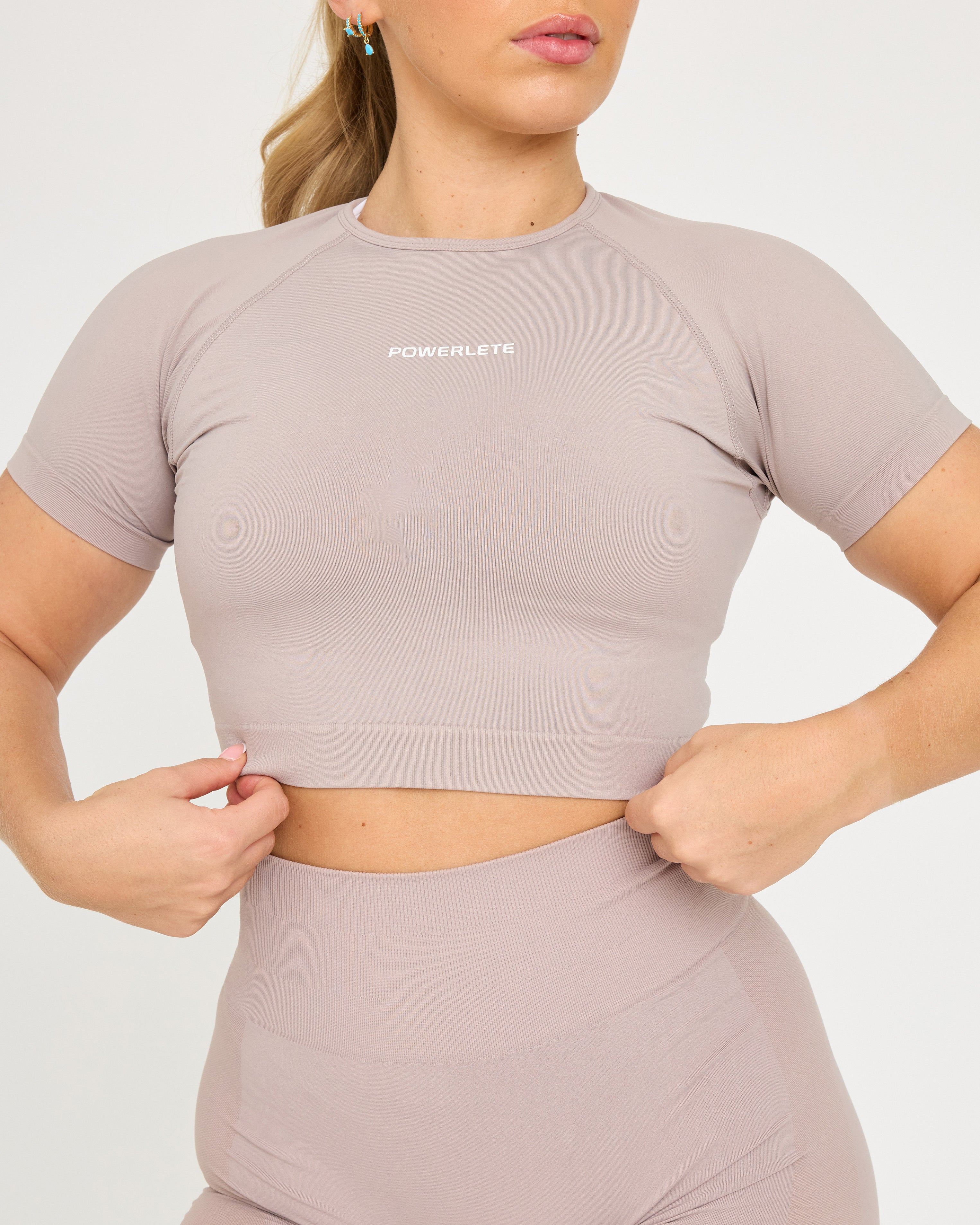 Evolve Seamless SS Crop Top - Women's Workout Shirt for Yoga, Running & Gym - Breathable & Stretchy Athletic Top