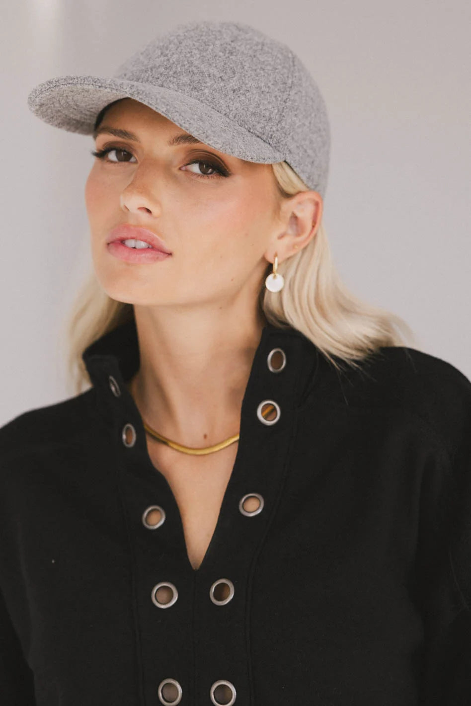 Premium Grey Baseball Cap for Men & Women - Adjustable Dad Hat for Outdoor Sports, Running, Hiking, and Casual Wear