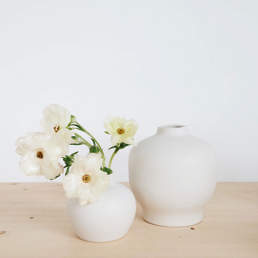 Elegant Ceramic Blossom Vase - Medium Size Handcrafted Floral Vase for Home Decor, Wedding Centerpieces & Spring Table Arrangements