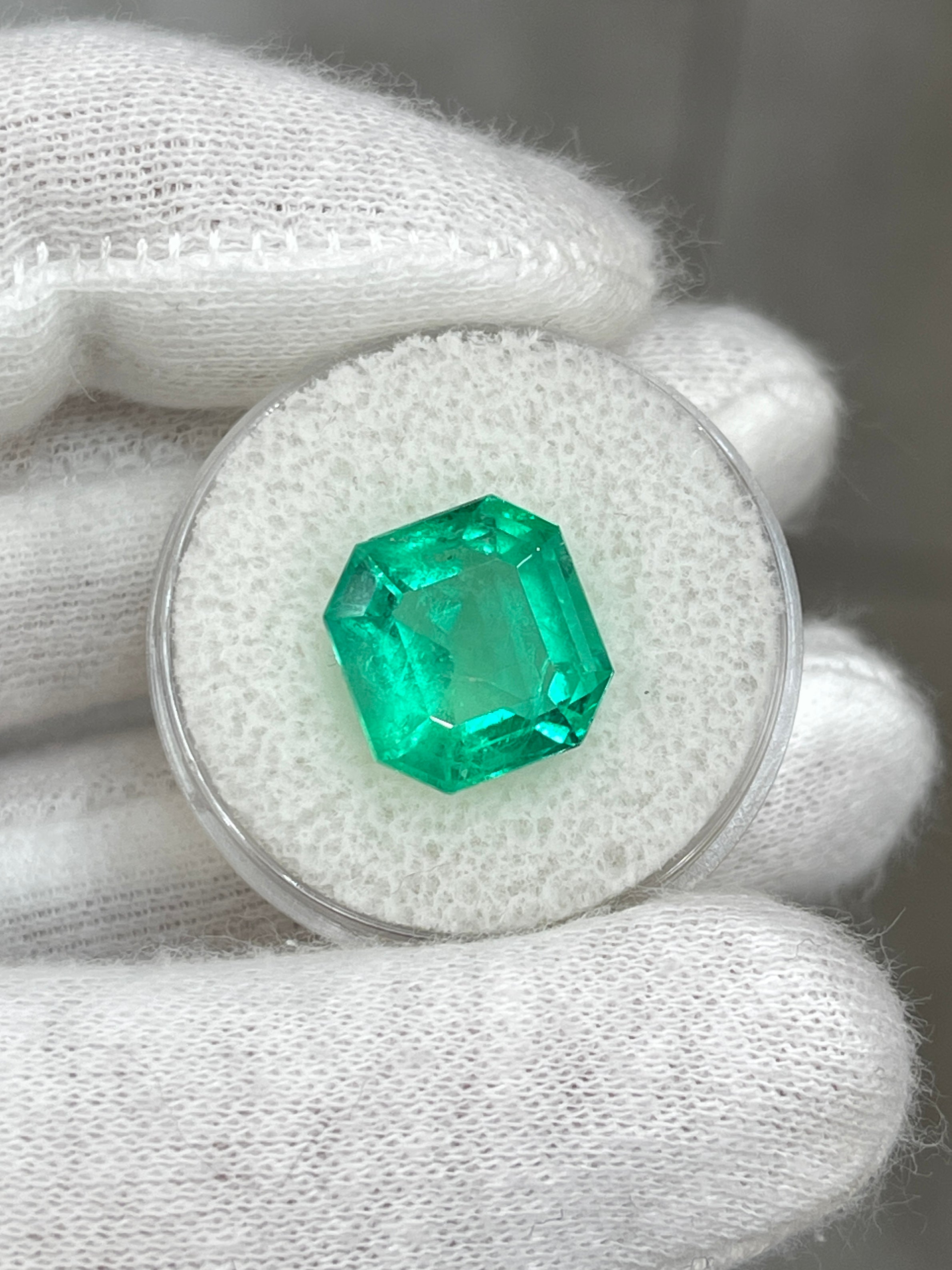 6.76 Carat 12x11.5mm Glowing Green Natural Loose Colombian Emerald Gemstone - Asscher Cut for Jewelry Making, Engagement Rings & Luxury Gifts
