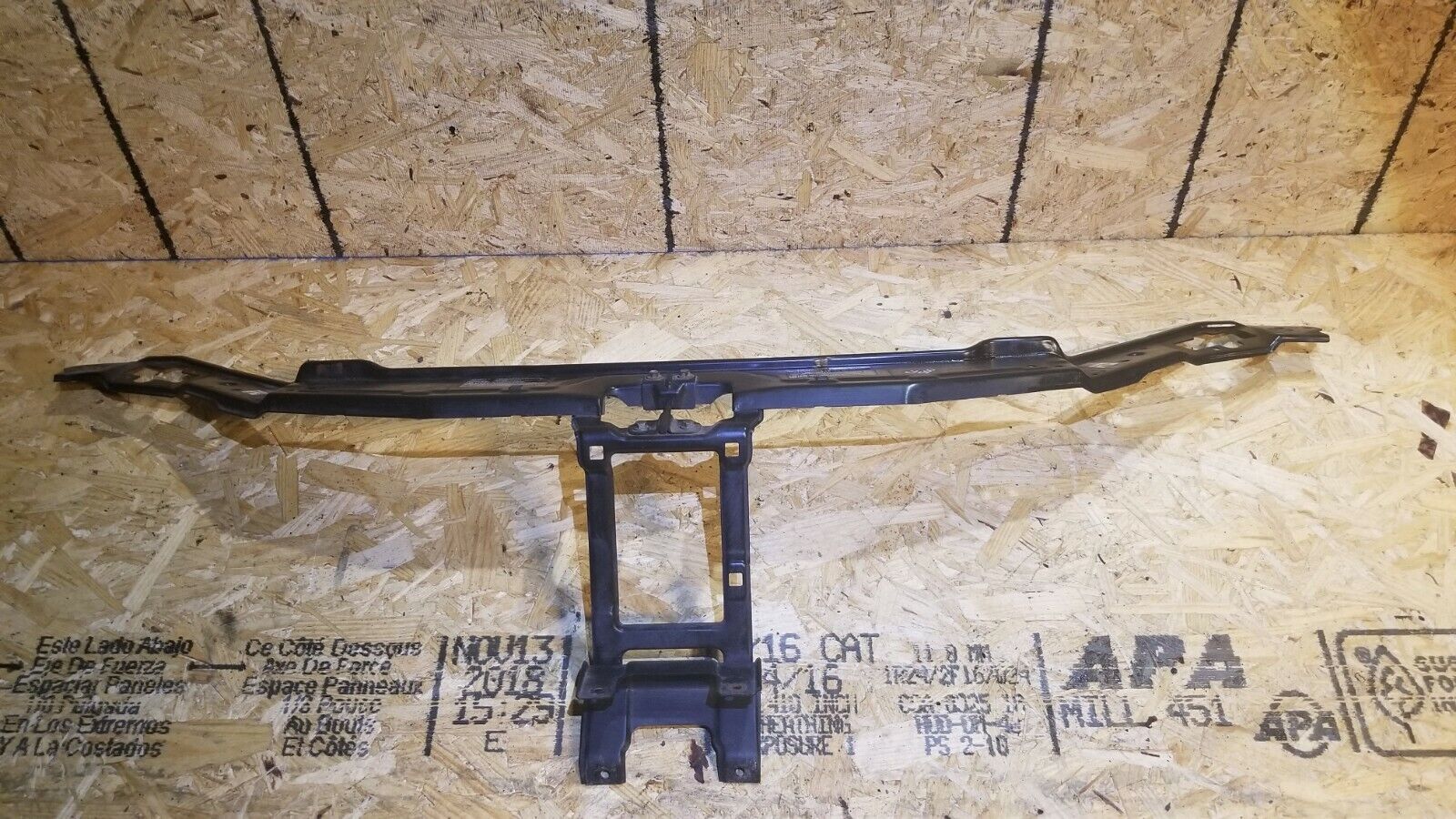 2003-2006 Mercedes CL500 Front Radiator Support OEM Replacement Part - Perfect for Cooling System Repairs & Collision Damage Restoration