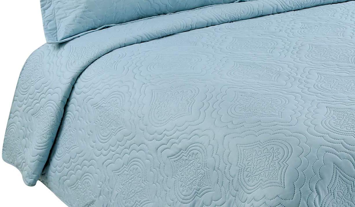 Pinsonic Embossed 3-Piece Quilt Set - Ultra Soft King Size Bedspread with 2 Shams in Aqua Blue | Luxury Bedding for Master Bedroom, Guest Room & Hotel Decor