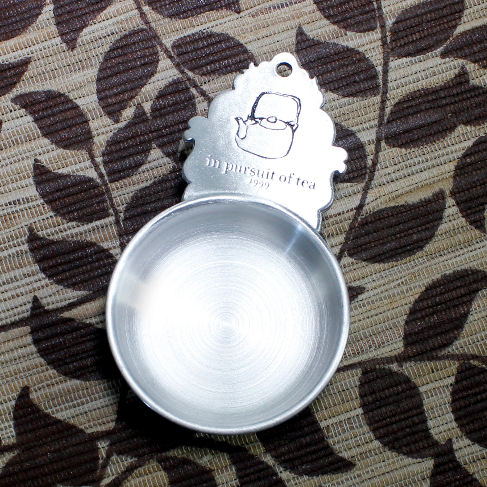 Handcrafted Pewter Tea Scoop - Perfect for Loose Leaf Tea Measuring & Serving - Ideal for Tea Lovers, Home Brewing & Gift Giving