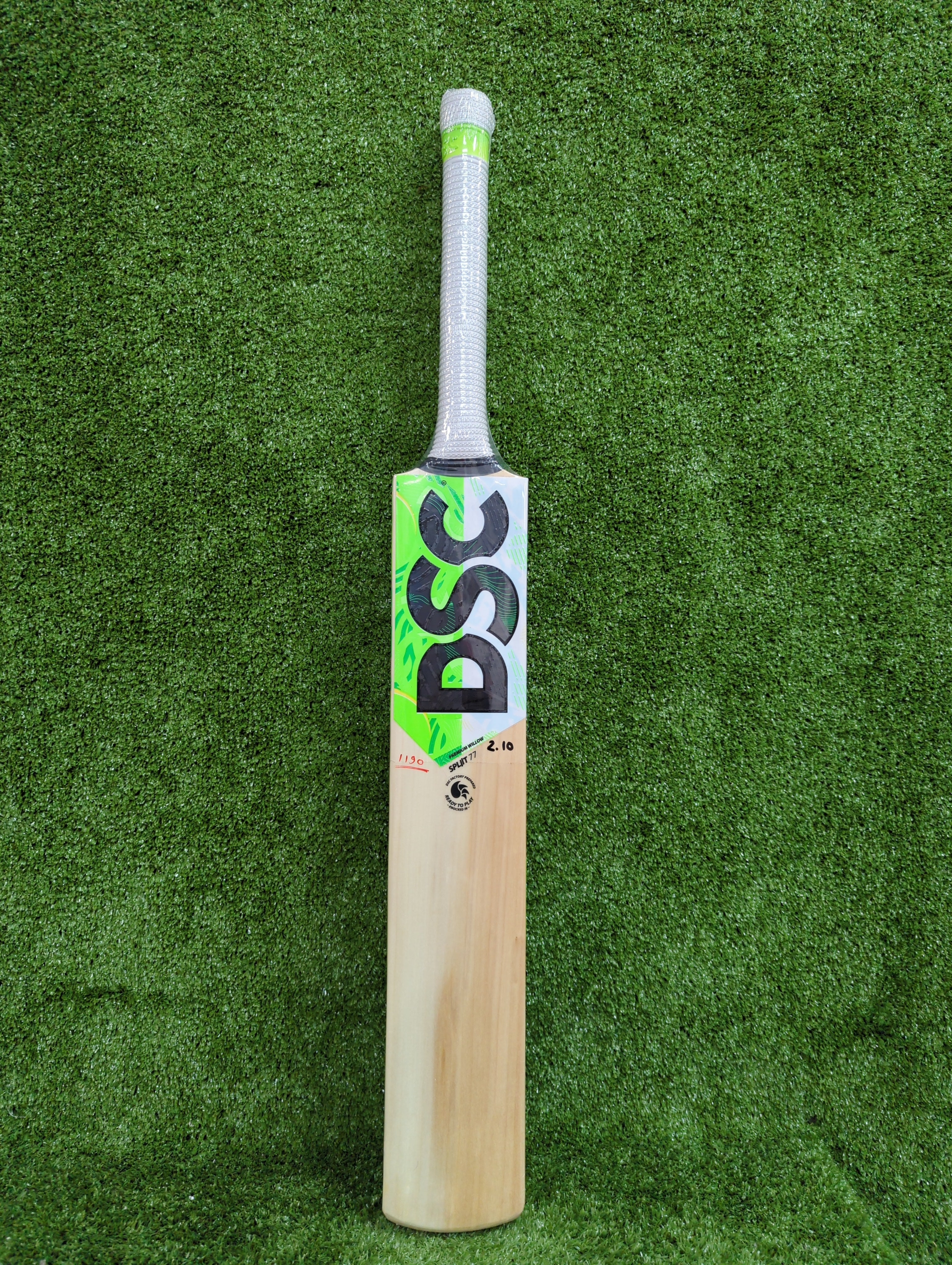 DSC SPLIT 77 Kashmir Willow Cricket Bat - Professional Grade Cricket Equipment for Practice & Matches - Perfect for Outdoor Sports & Cricket Training