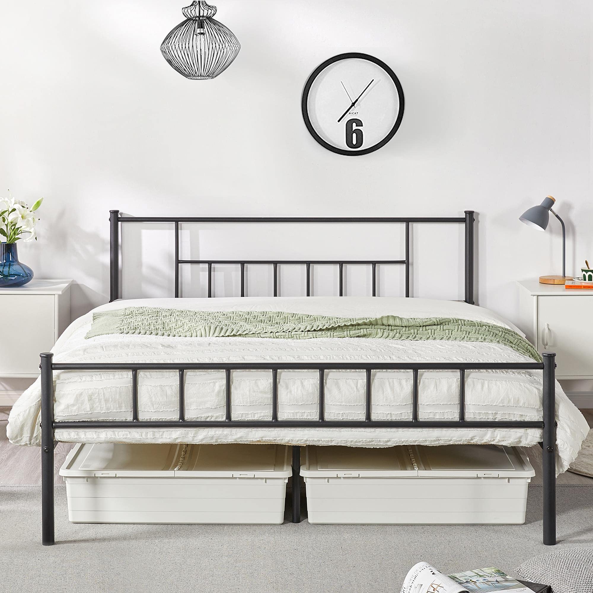 Yaheetech Black Wrought Iron Double Bed Frame with Vertical Tube Headboard & Metal Slats - 160x200cm (63x79 inches) Queen Size Bed for Bedroom, Guest Room, Dorm - Sturdy Metal Platform Bed with Noise-Free Support