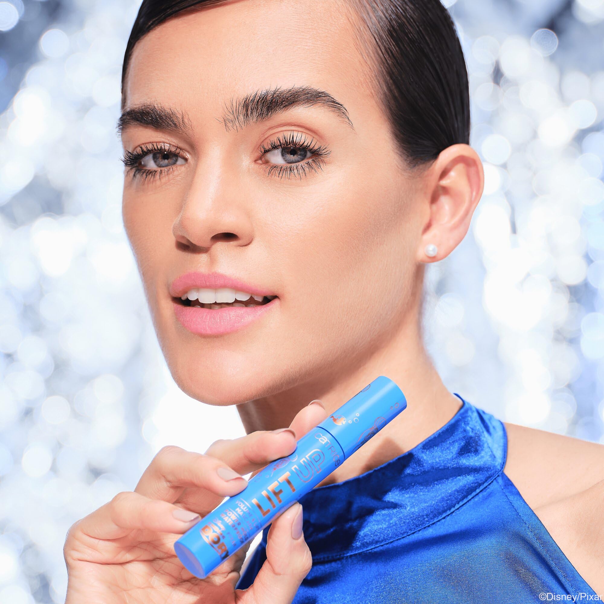 Catrice Disney Pixar Finding Dory LIFT UP Volume & Lift Mascara - Waterproof, Vegan, Black (010) - Volumizing, Smudge-Proof, Microplastic & Nanoparticle Free (11ml) - Perfect for Everyday Wear, Special Occasions & Sensitive Eyes