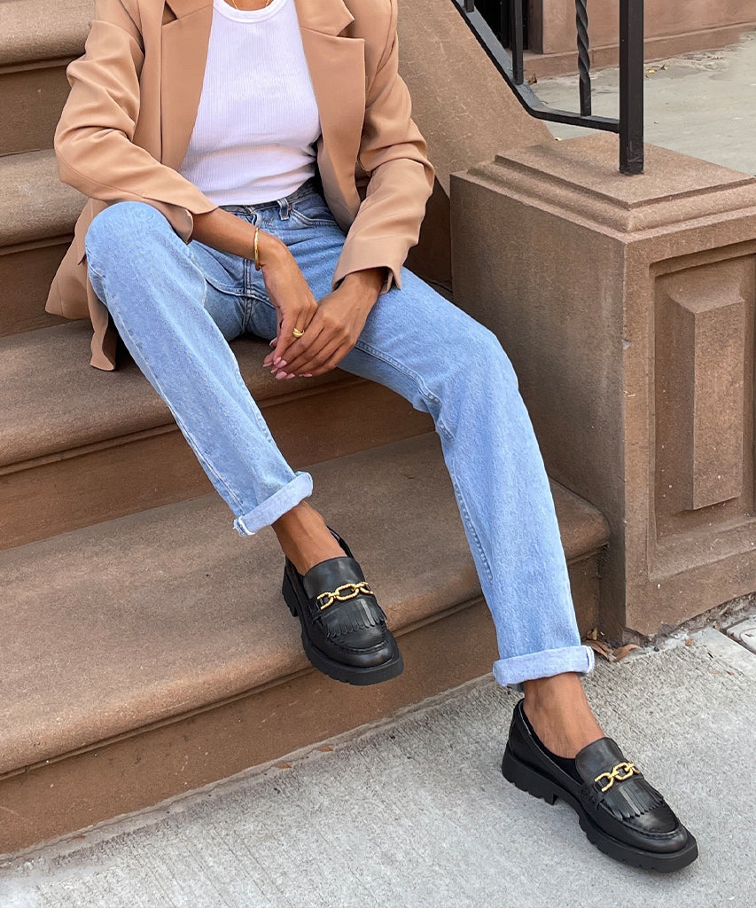 ERNA FLATS BLACK LEATHER - Women's Comfortable Slip-On Shoes for Work, Travel & Everyday Wear | Stylish & Lightweight Walking Shoes