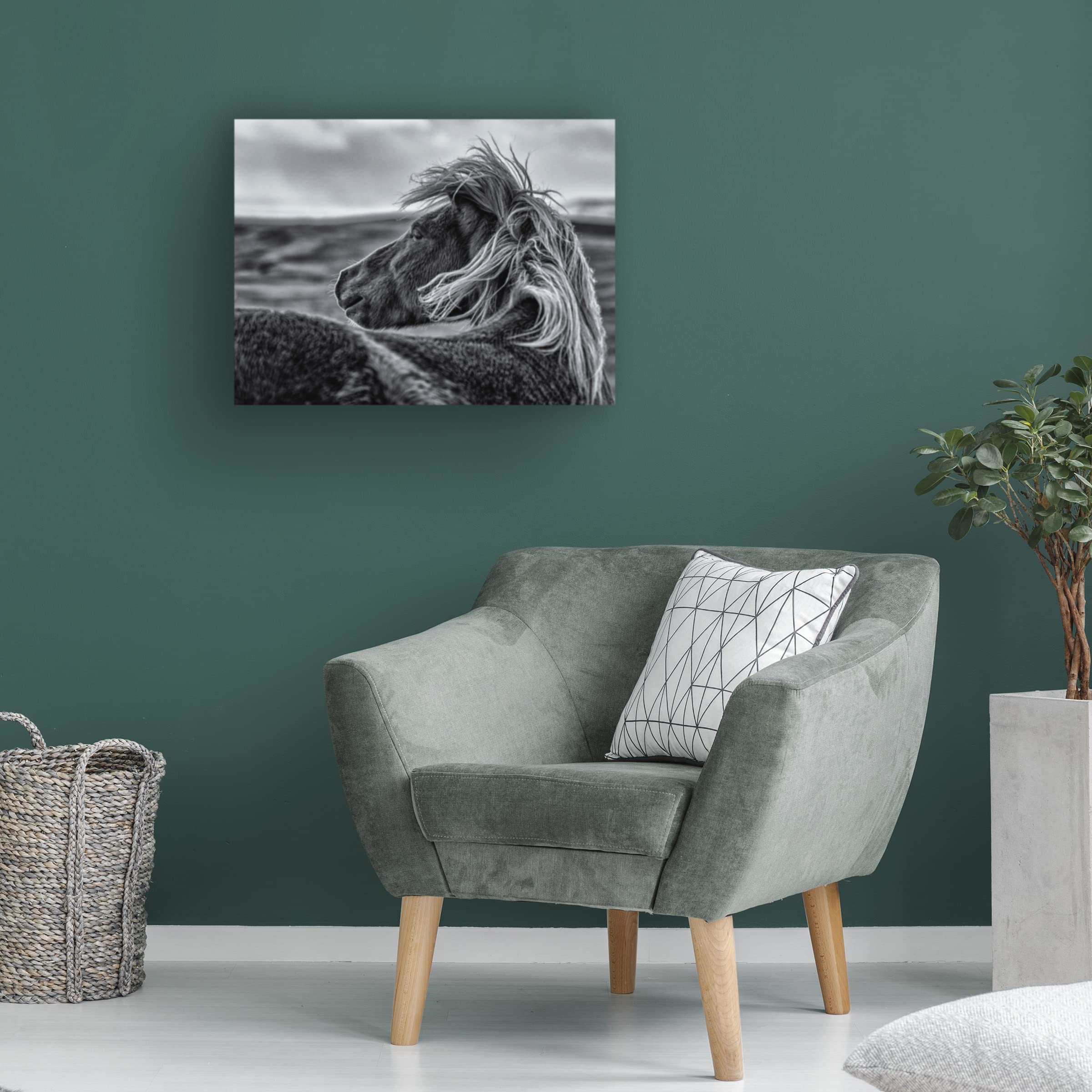 Trademark Fine Art 'Glance Back' Canvas Wall Art by Sunny Ding - Modern Home Decor for Living Room, Bedroom & Office