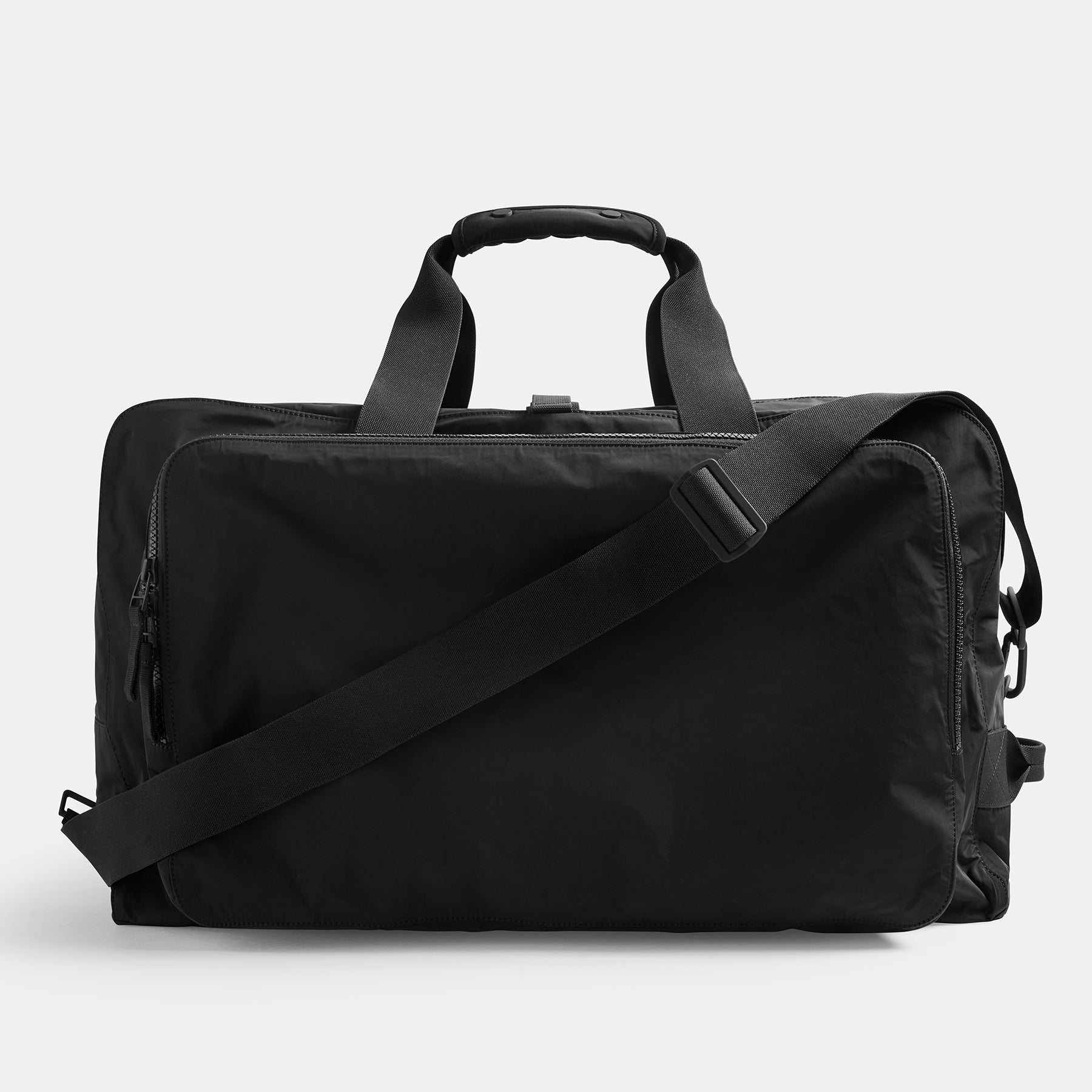 Durable Nylon Duffel Bag for Travel - Lightweight & Spacious Carry-On Luggage - Perfect for Gym, Weekend Getaways & Business Trips - Black