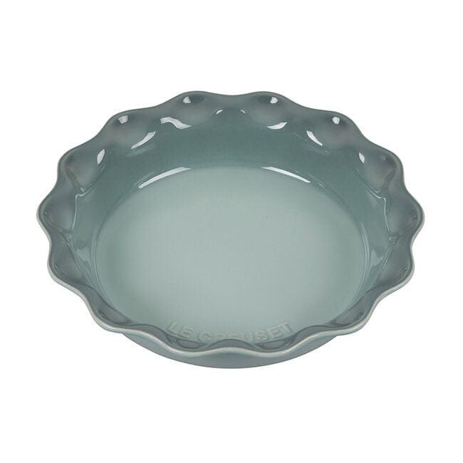 Le Creuset Heritage Pie Dish - 2.5 Quart Enameled Cast Iron Baking Dish for Pies, Quiches & Casseroles - Oven Safe to 500°F - Perfect for Holiday Baking & Family Gatherings
