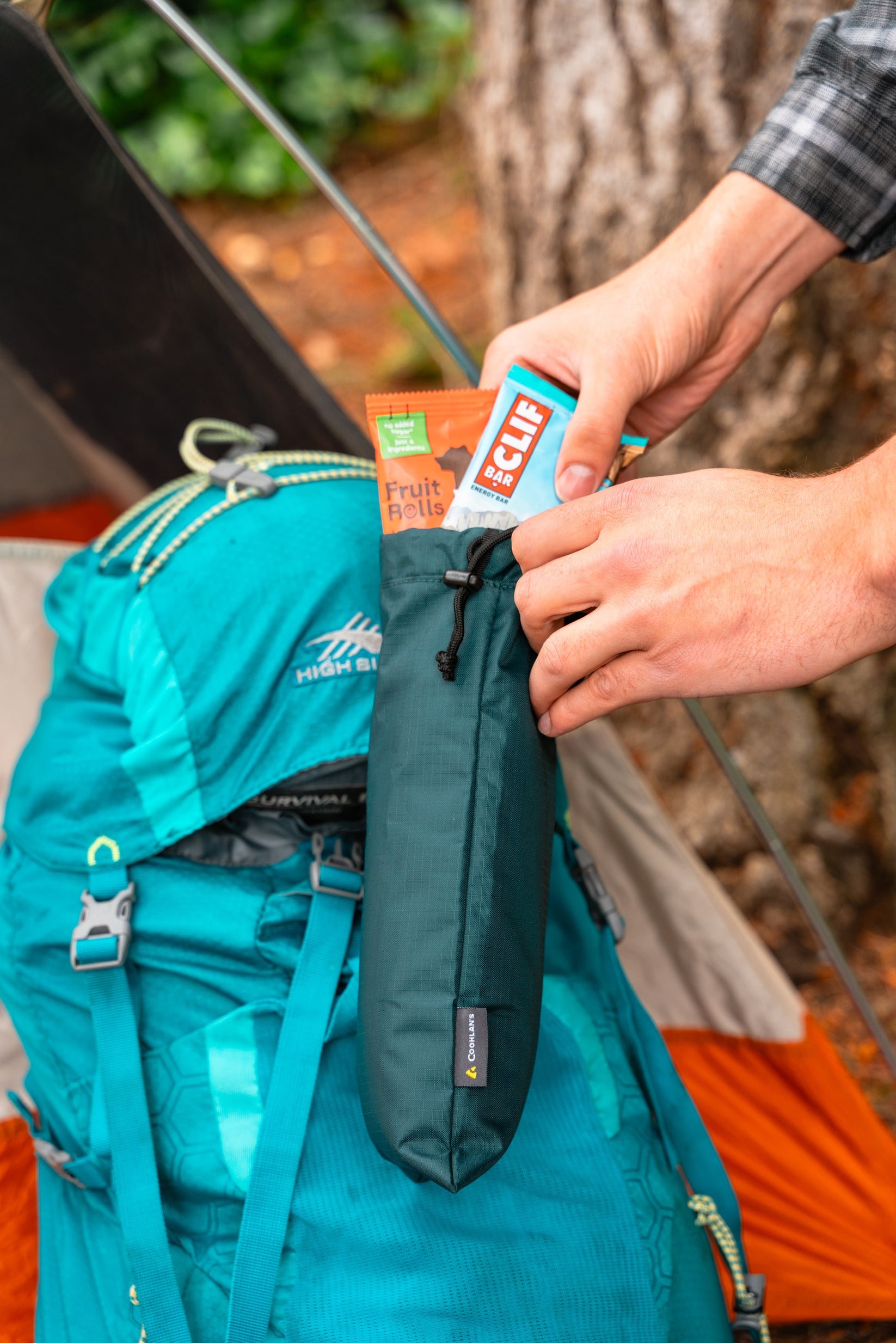 Coghlan's Waterproof Ditty Bags for Camping, Travel & Storage - Lightweight Durable Organizer for Outdoor Gear, Toiletries & Essentials