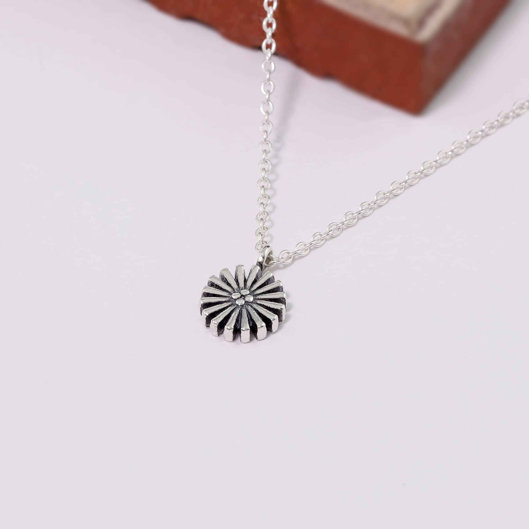 Sterling Silver Flower Pendant Necklace - 18