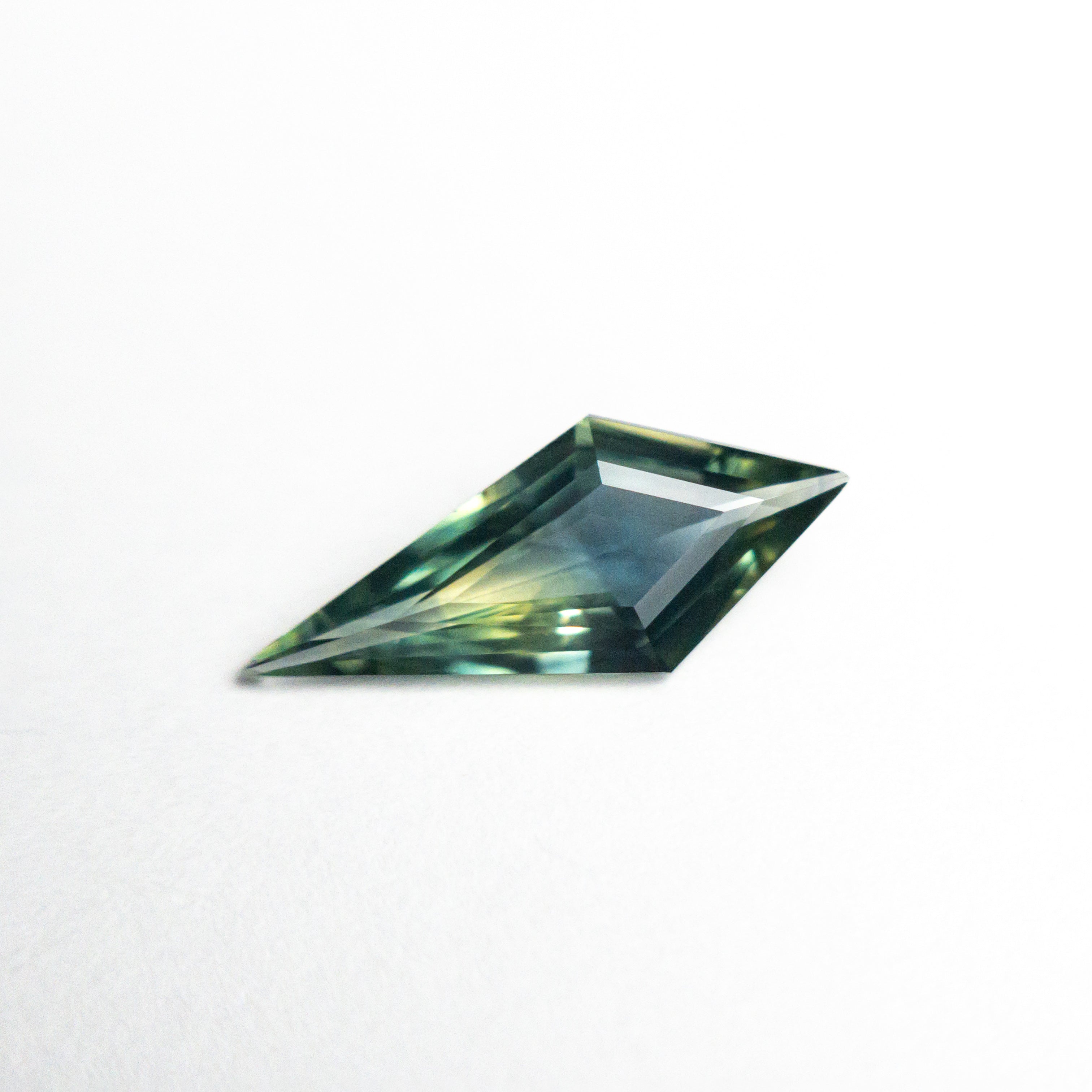 0.70ct Natural Kite Step Cut Blue Sapphire Gemstone - 11.20x4.81x2.36mm for Fine Jewelry Making, Engagement Rings & Unique Pendant Designs