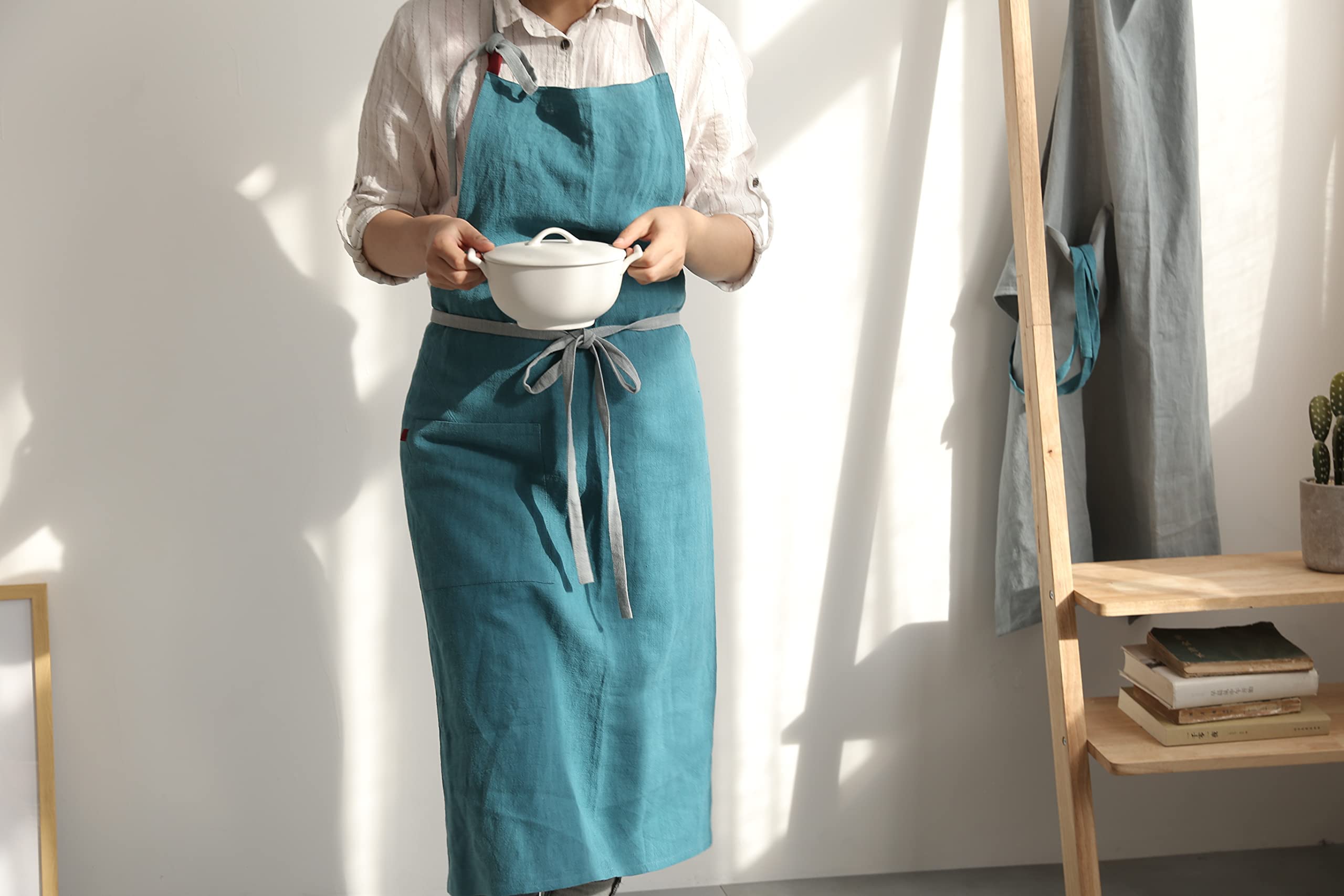 Premium Linen Kitchen Apron for Women & Men - Adjustable Bib Apron with Pockets for Cooking, Baking & Grilling (9 Colors) - Ideal for Home Chefs, BBQ Parties & Professional Kitchens