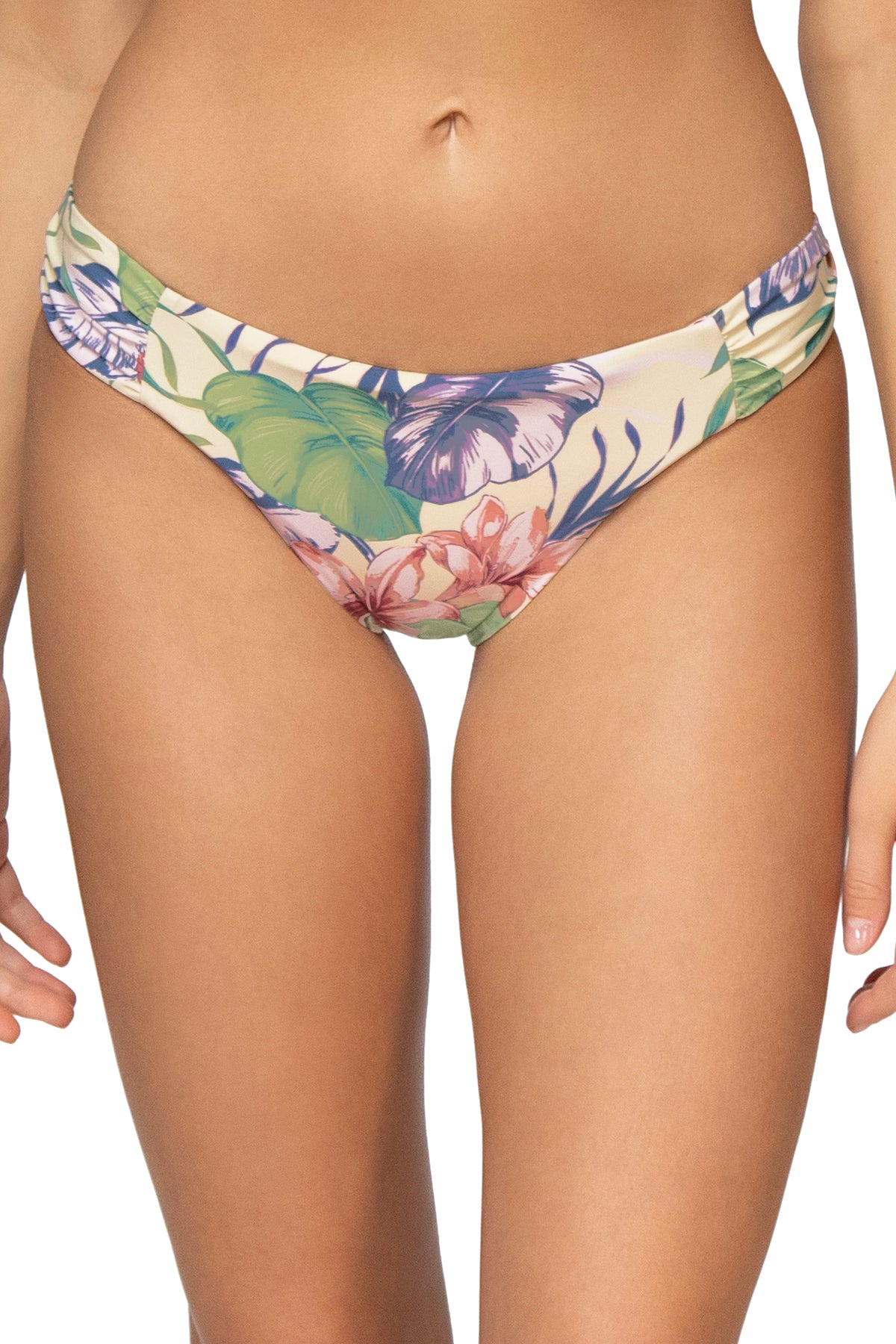 Femme Fatale Hipster Island Life - Stylish Women's Fashion for Beach & Tropical Vacations - Perfect for Summer Getaways, Boho Outfits & Island Adventures