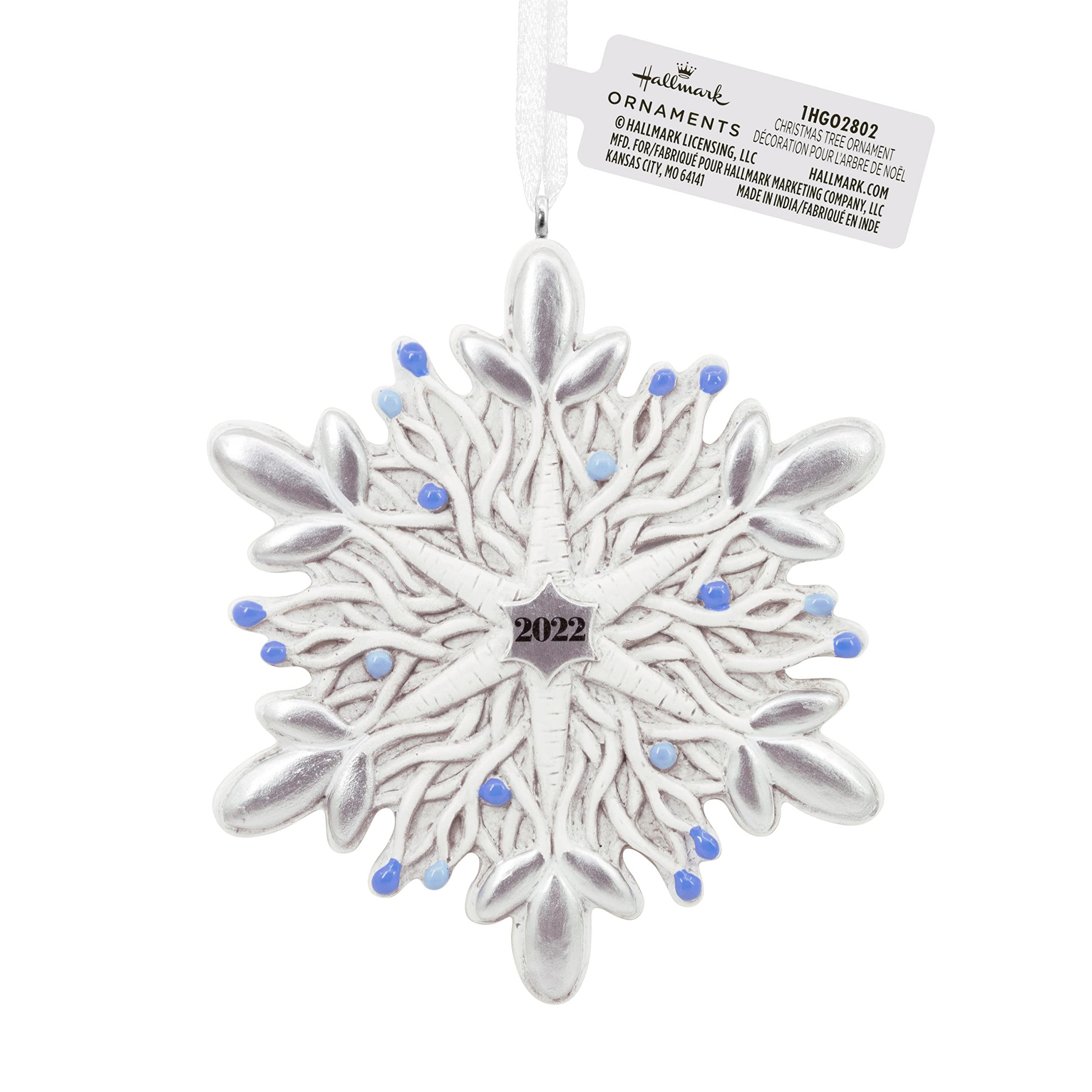 Hallmark Snowflake 2022 Resin Christmas Ornament (0001HGO3089) - Elegant Holiday Tree Decoration for Christmas, Winter Home Decor & Gift Giving