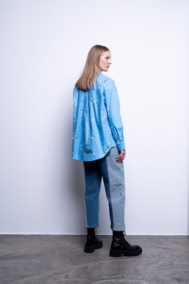 DAISY PRINT BLUE SHIRT for Women - Casual Floral Blouse for Spring Summer Outfits, Office Wear & Date Nights