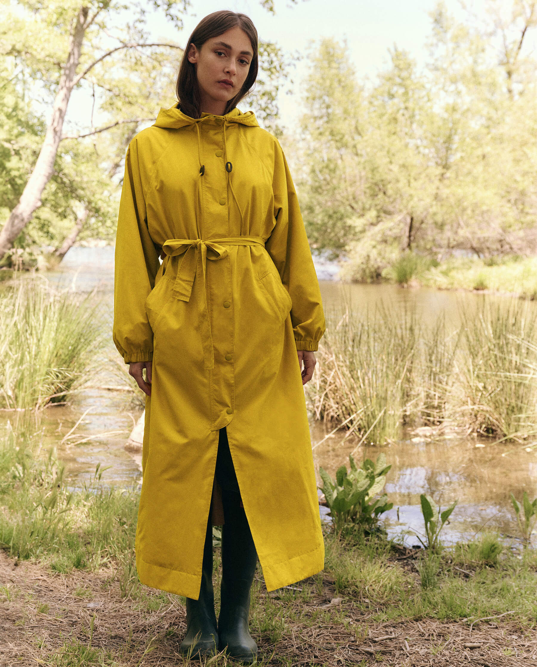 Waterproof Rain Trench Coat for Women - Lightweight Windbreaker with Hood - Perfect for Outdoor Activities, Commuting & Travel