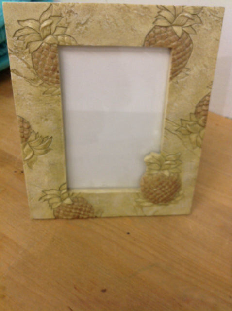4x6 Pineapple Photo Frame - Elegant Wooden Picture Frame for Wall or Tabletop Display - Perfect for Home, Office, and Gift Decor