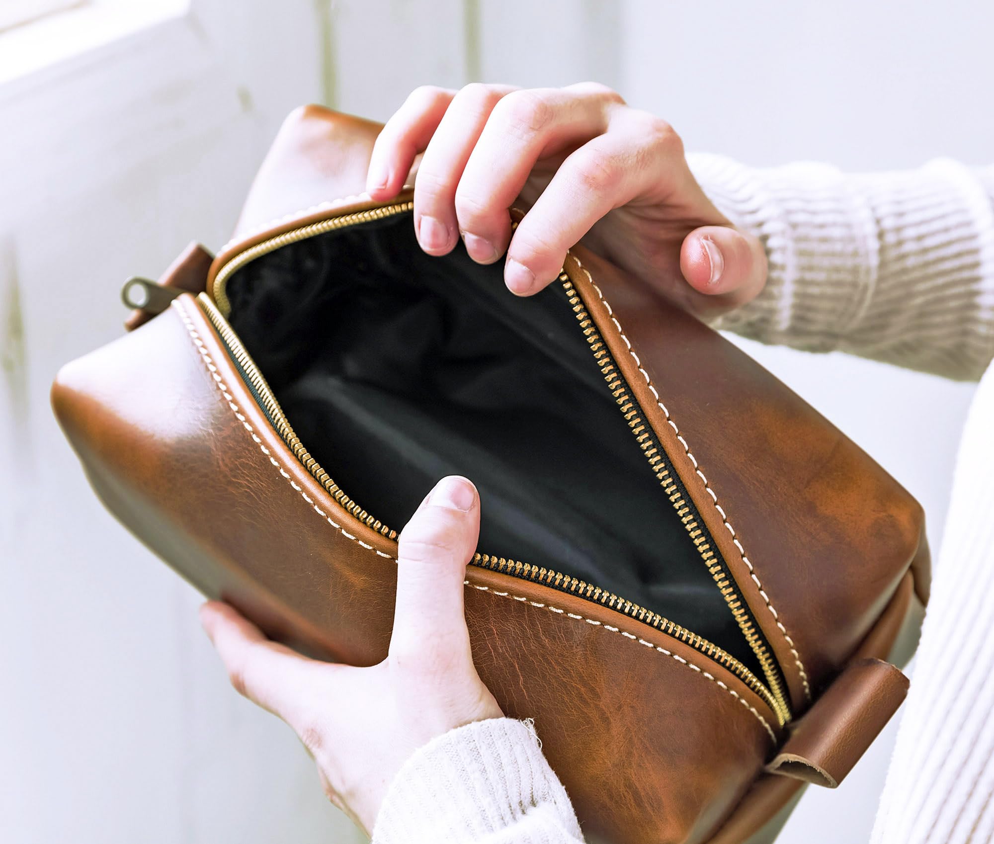 Premium Personalized Leather Dopp Kit Bag for Men - Handcrafted in USA with Lifetime Warranty - Ideal Christmas & Travel Gift for Him - Perfect for Business Trips, Gym Essentials & Weekend Getaways