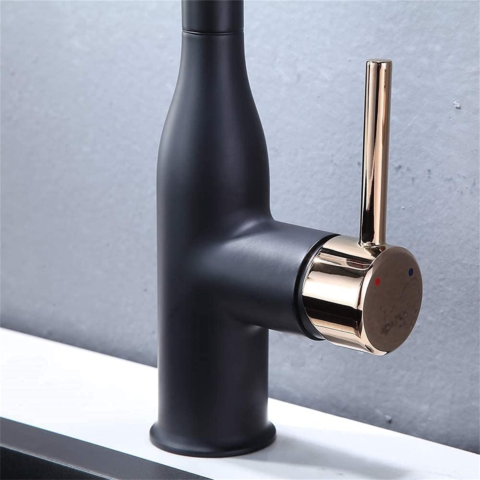 CHLDDHC One-Hand Stainless Steel Kitchen Sink Faucet with Pull-Out Sprayer, 360° Rotation & 2 Spray Modes for Hot/Cold Water - Perfect for Modern Home Cooking and Dishwashing