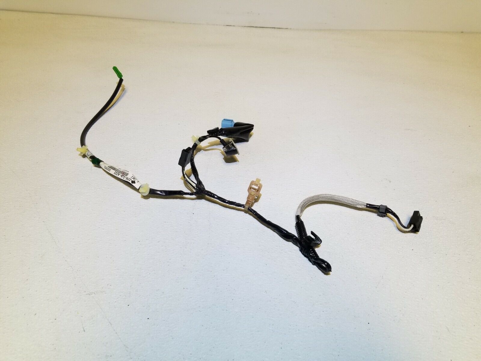05-08 Acura RL Center Console Wire Harness 32114-SJA OEM Replacement - Perfect for Car Audio Installation & Interior Lighting Upgrades