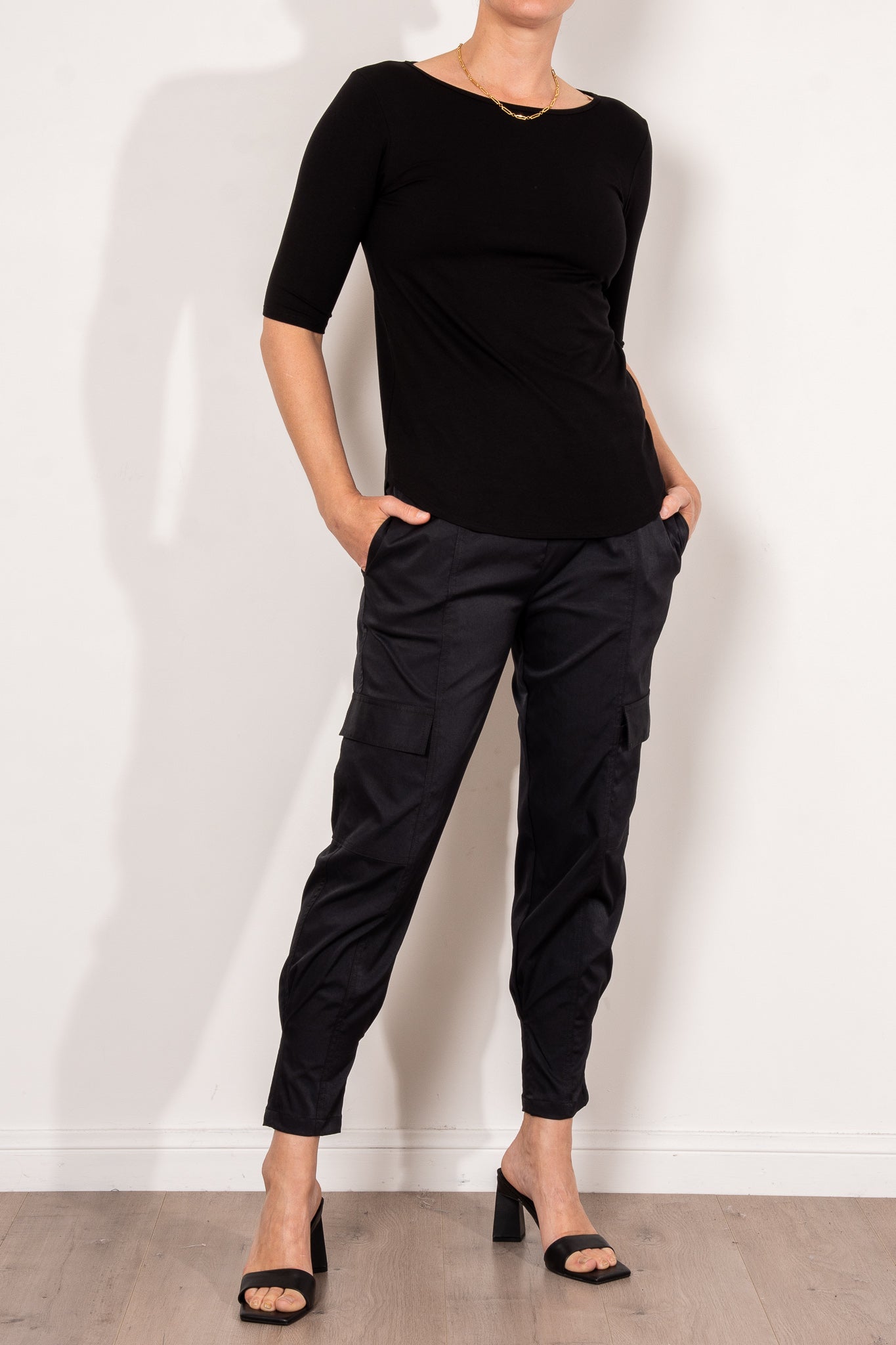 Mela Purdie Active Cargo Stretch Chintz Pants - Comfortable Workout & Travel Joggers for Women - Perfect for Yoga, Gym, and Outdoor Adventures