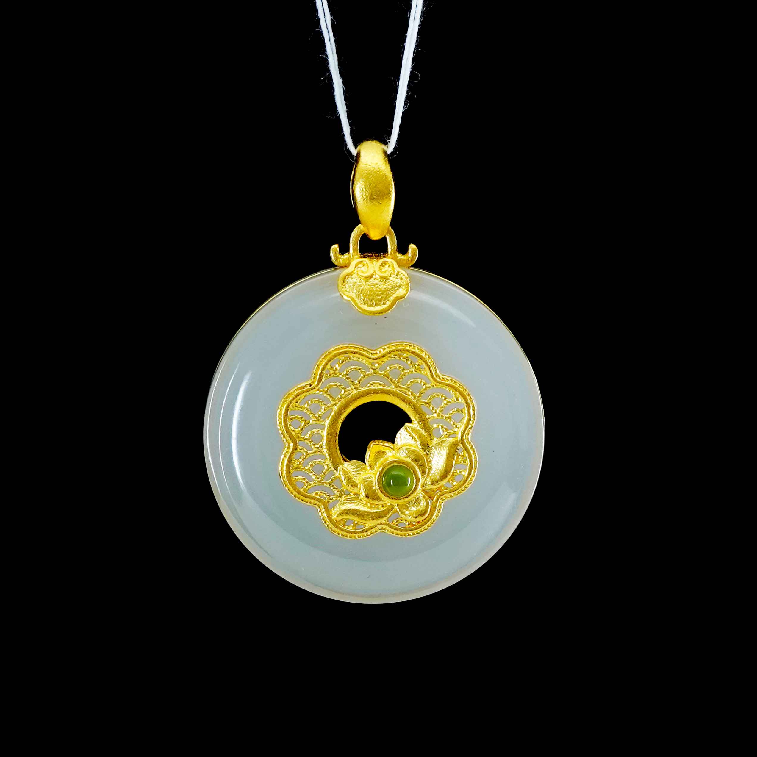 24K Gold Nephrite Jade Pendant Necklace for Women - Elegant & Luxurious Jewelry Gift for Birthday, Anniversary & Special Occasions