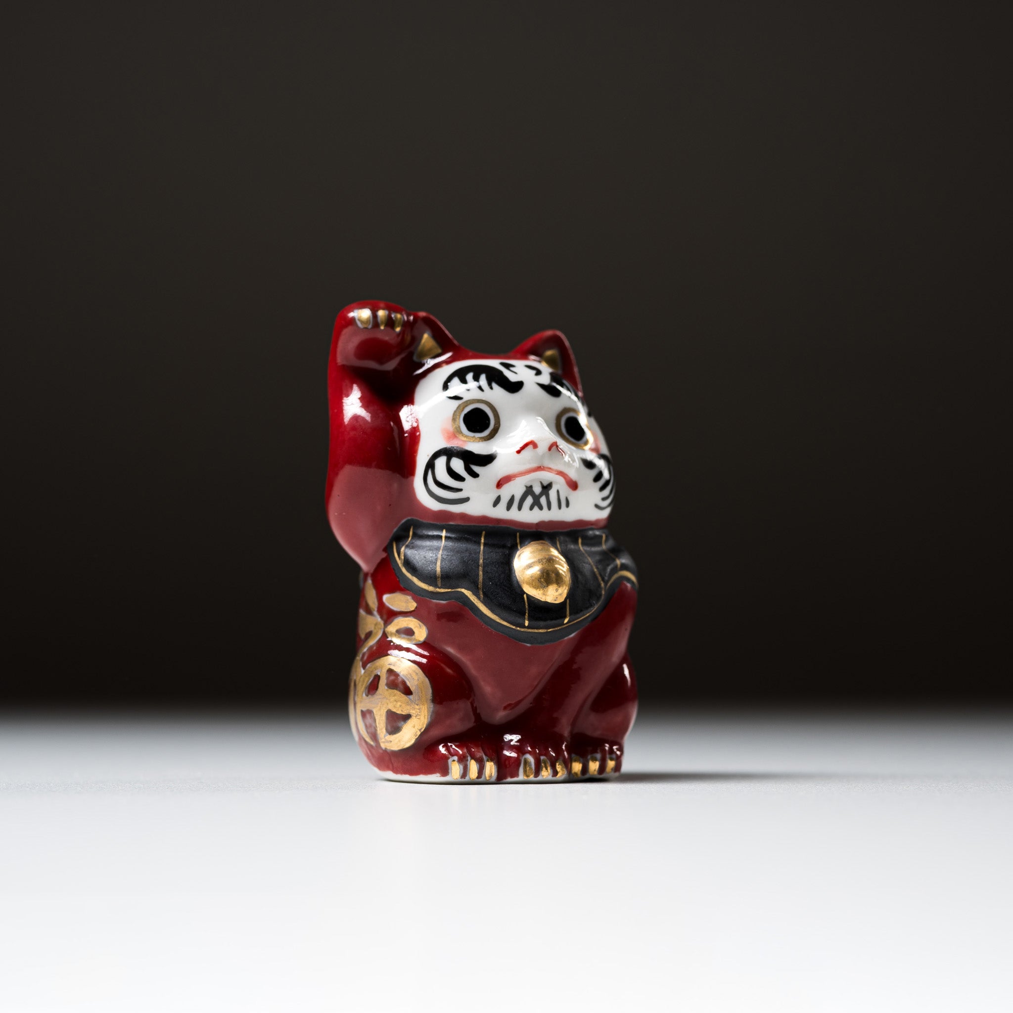 Kutani Ware Lucky Daruma Cat Ornament - Right Hand - Japanese Ceramic Lucky Charm for Home & Office Decor