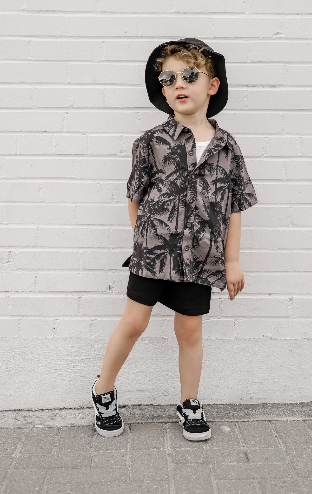Stylish Palm Print Button Up Shirt for Men & Women - Casual & Beach Wear - Perfect for Summer Outings, Vacations, and Relaxed Style