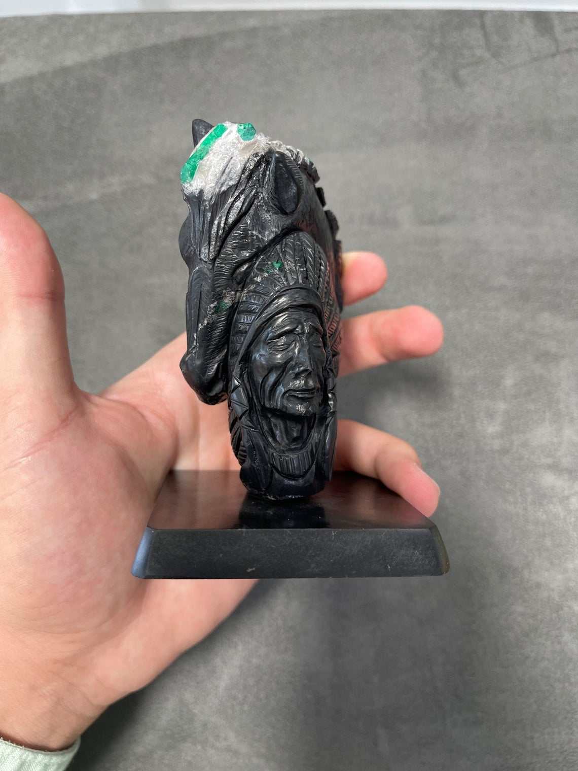 Colombian Emerald Horse & Indian Rough Crystal Sculpture – Handcrafted Gemstone Art for Home Decor, Office Display, and Feng Shui Collection