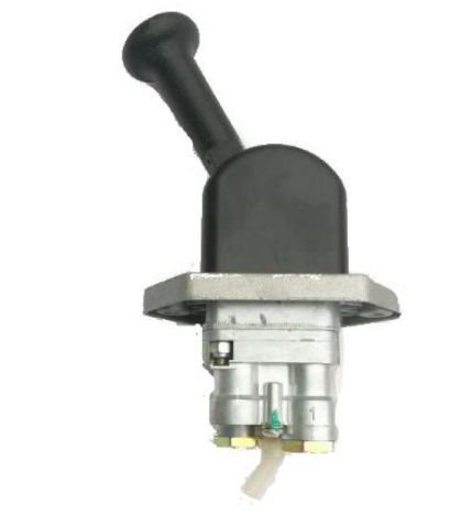 9617231020 Brake Valve Compatible with Man Daf Iveco Trucks - Heavy Duty Replacement Part for Smooth Braking Performance | Ideal for Commercial Vehicles & Fleet Maintenance