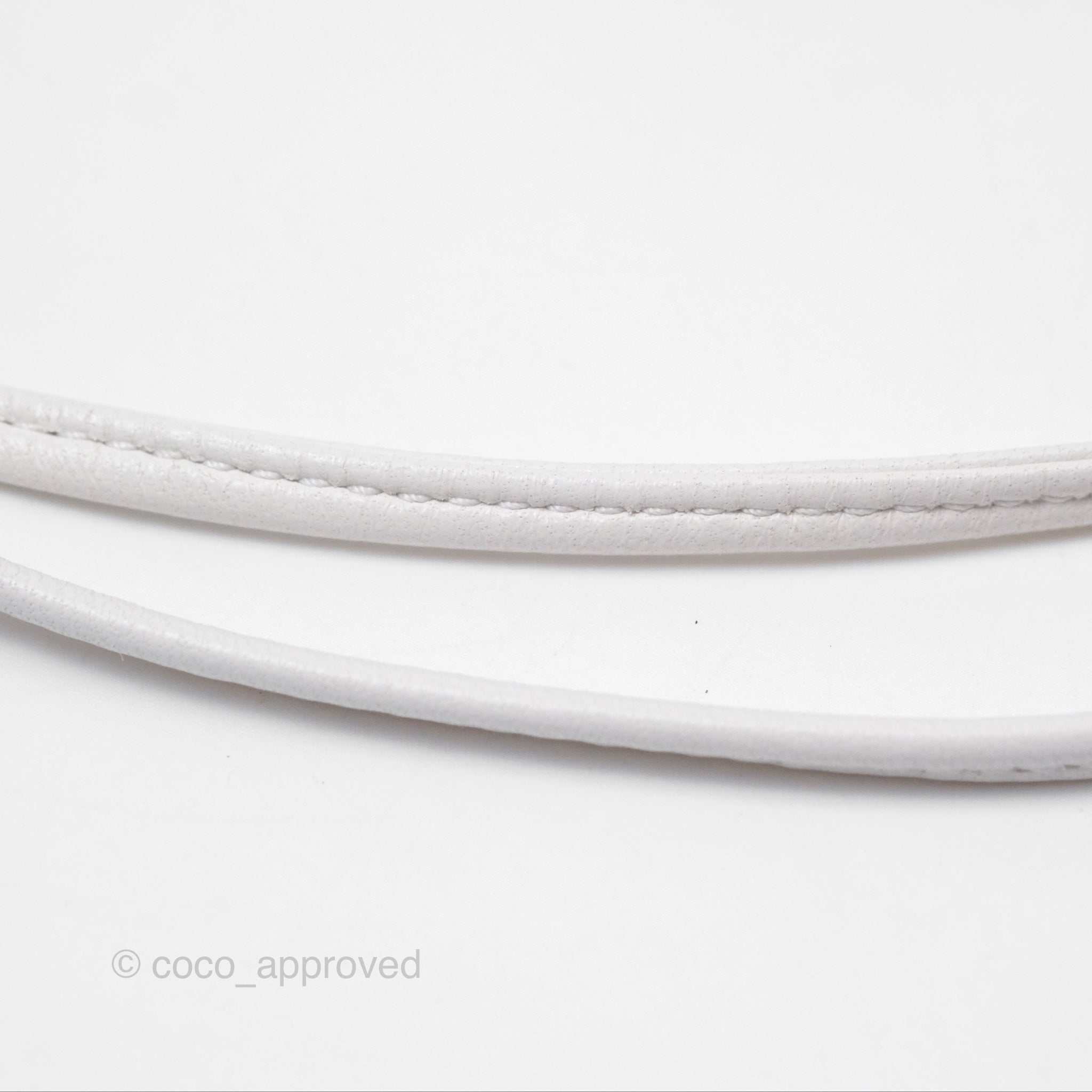 Bottega Veneta Mini Pouch Boucle Raffia Bag in White - Perfect for Summer Outings & Beach Vacations